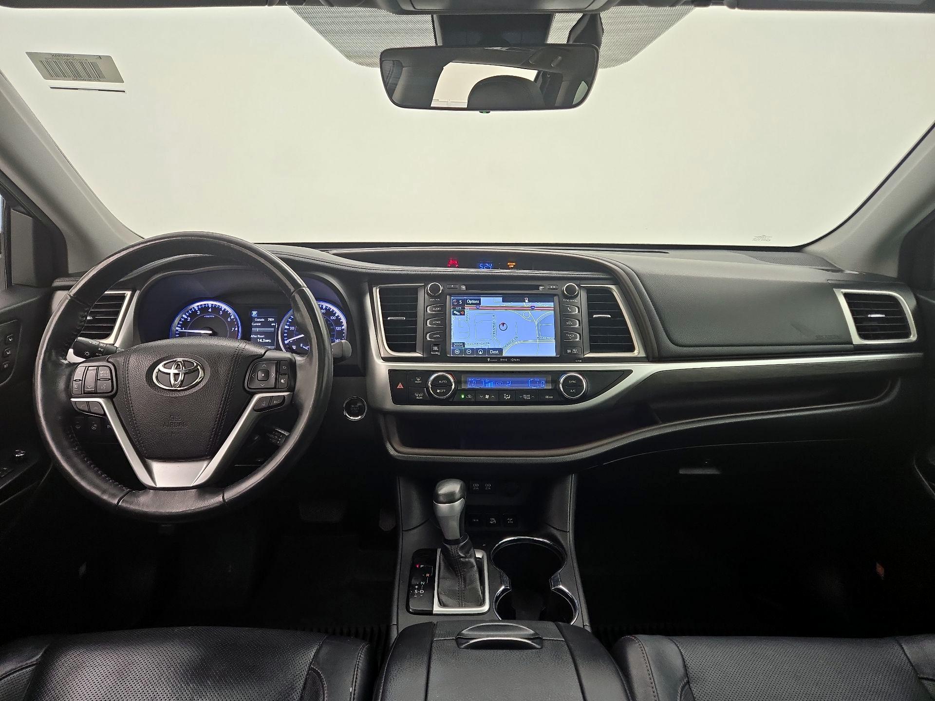 Thumbnail: 2017 Toyota Highlander - 9