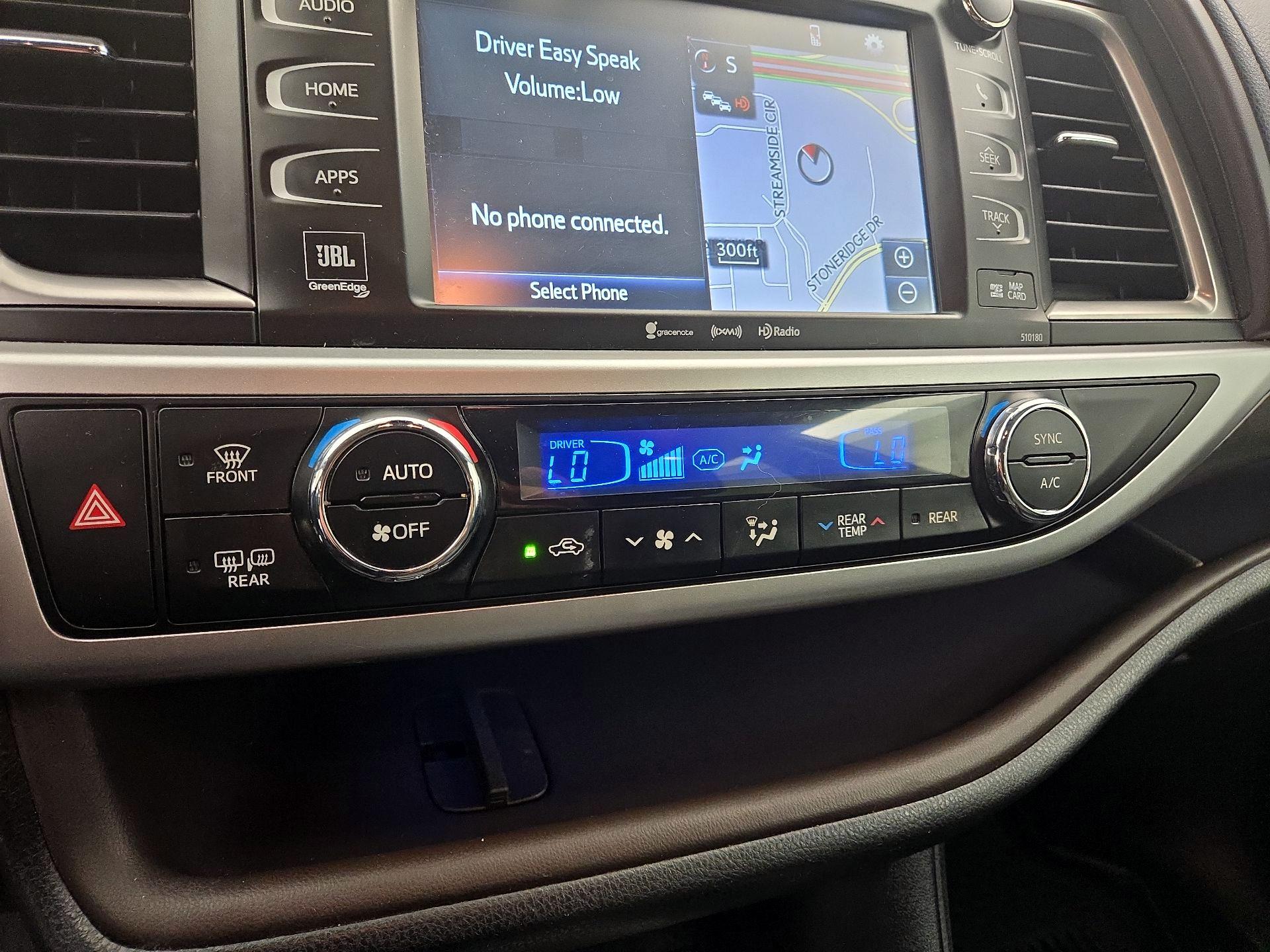 Thumbnail: 2017 Toyota Highlander - 17