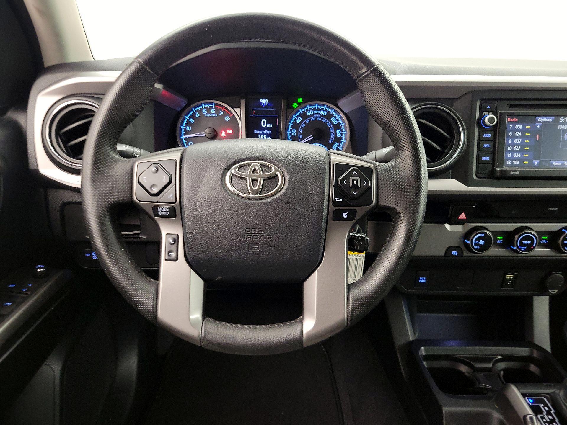Thumbnail: 2017 Toyota Tacoma - 10