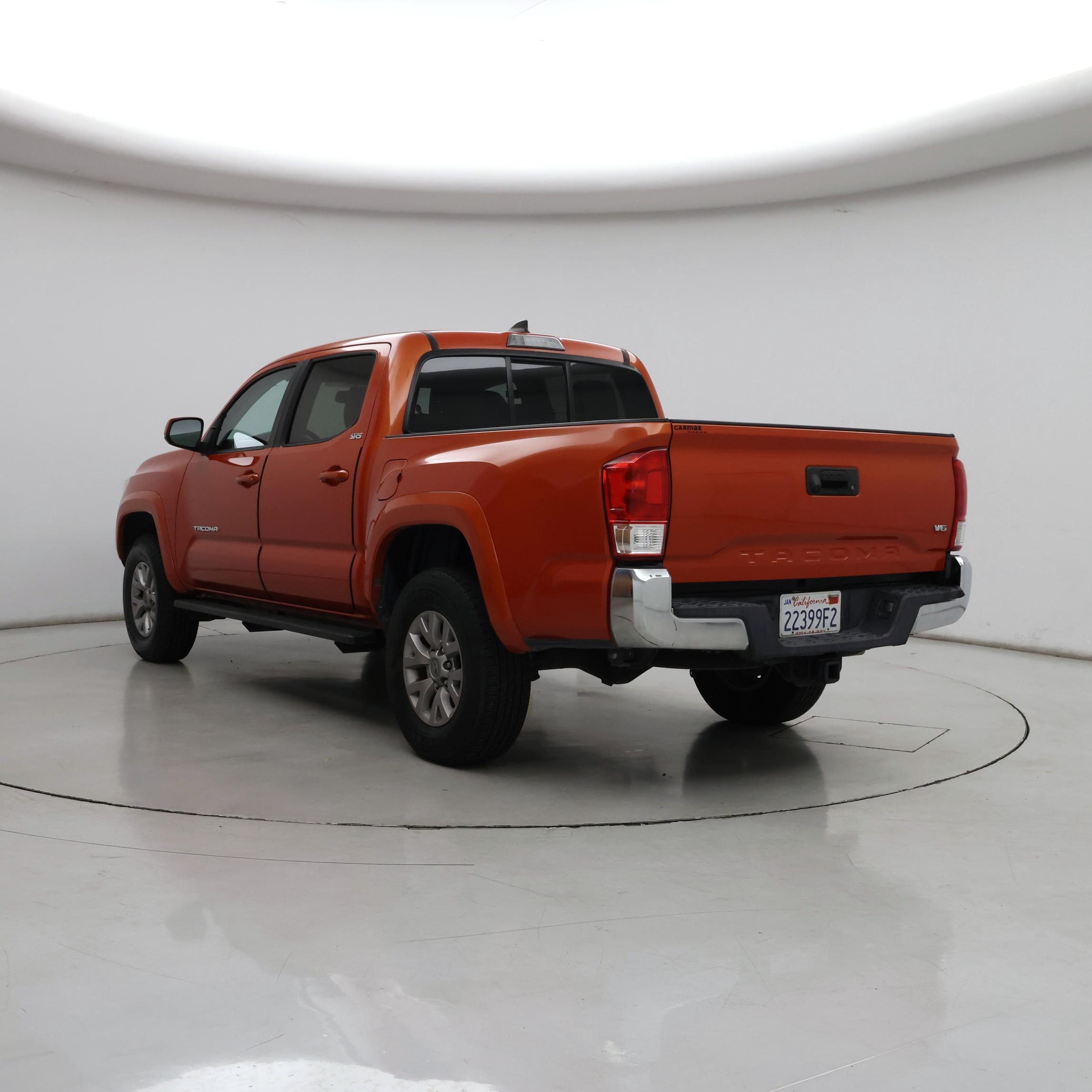 Thumbnail: 2017 Toyota Tacoma - 2