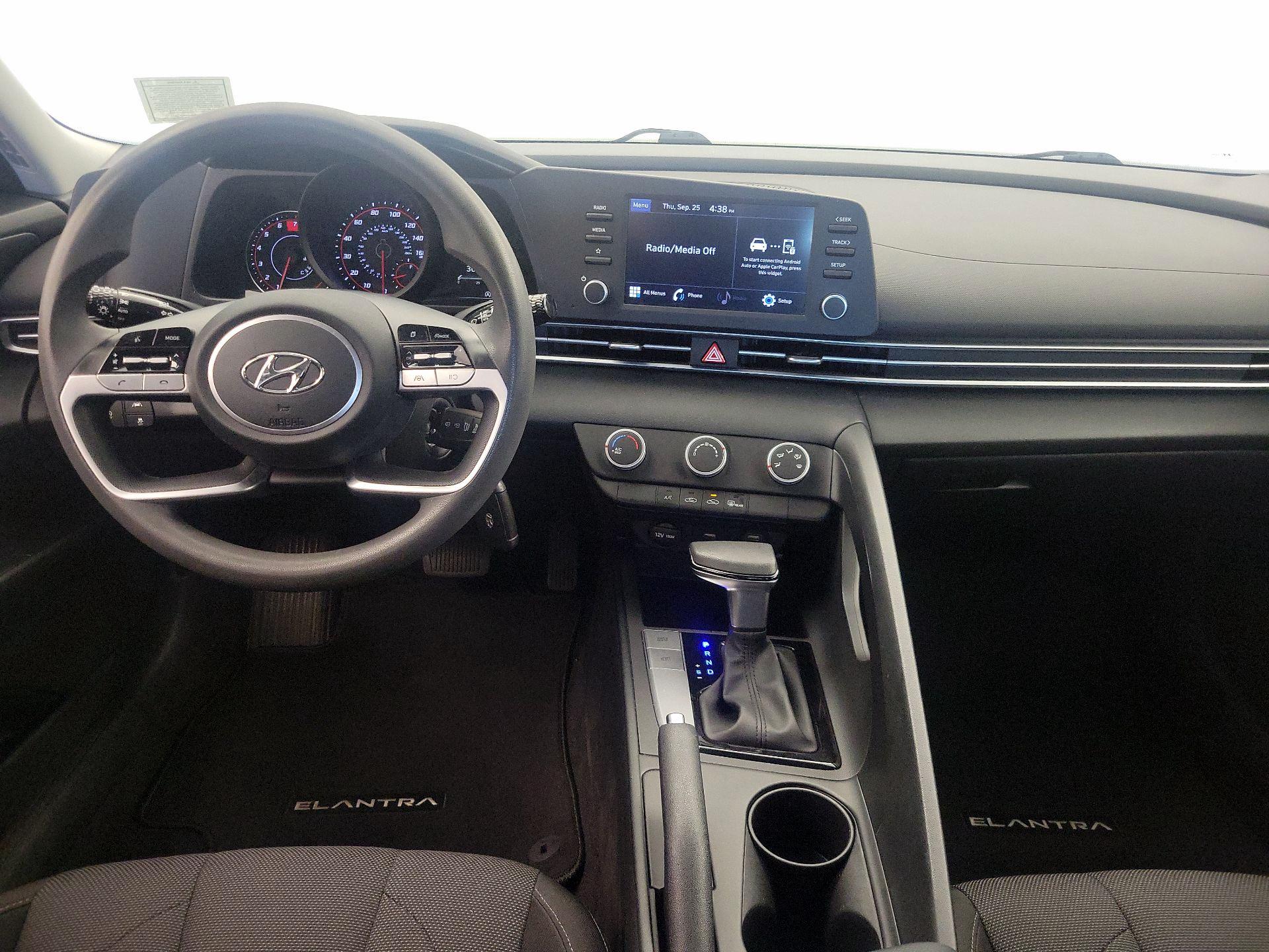 Thumbnail: 2021 Hyundai Elantra - 9