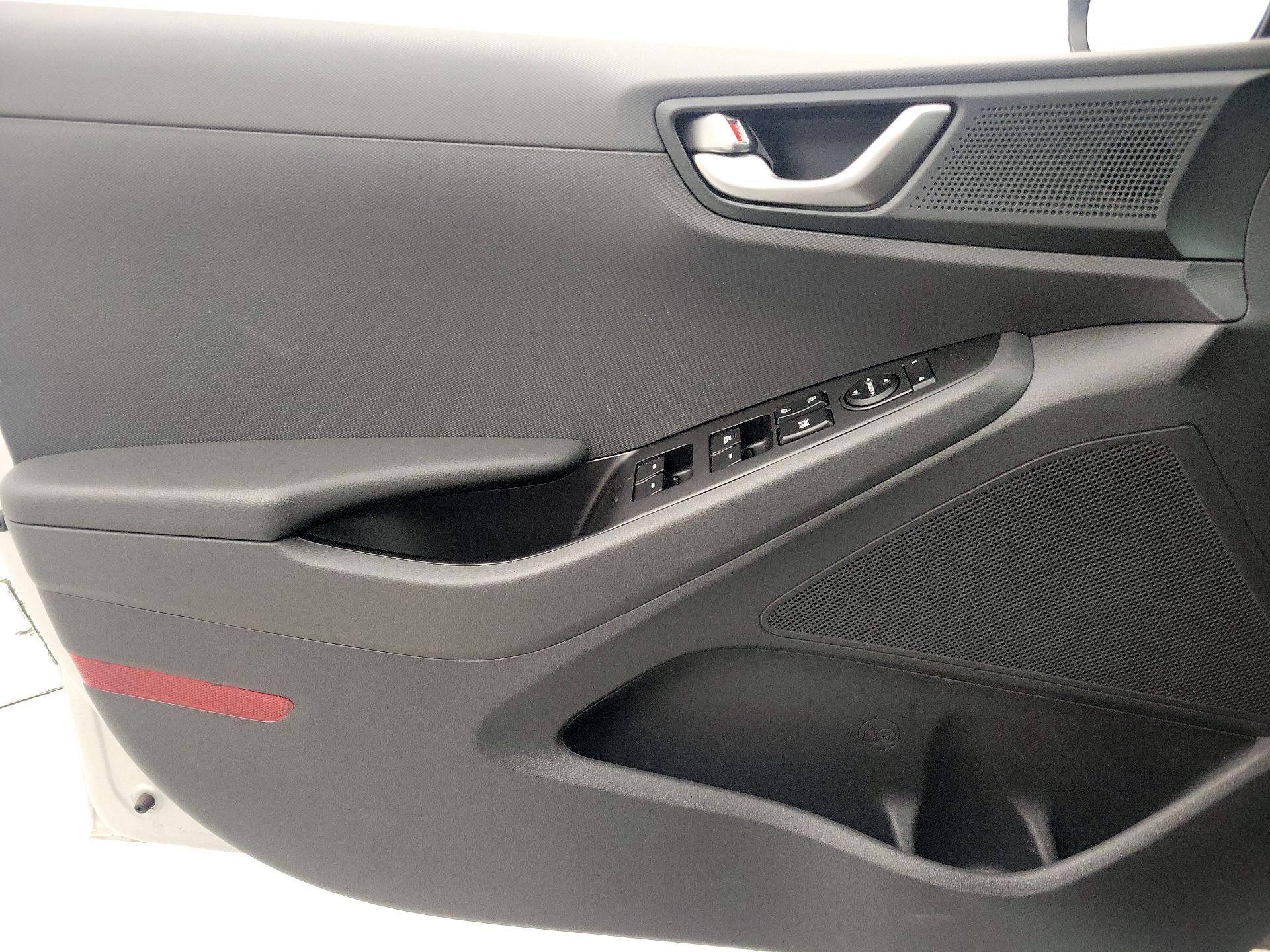 Thumbnail: 2019 Hyundai Ioniq - 12