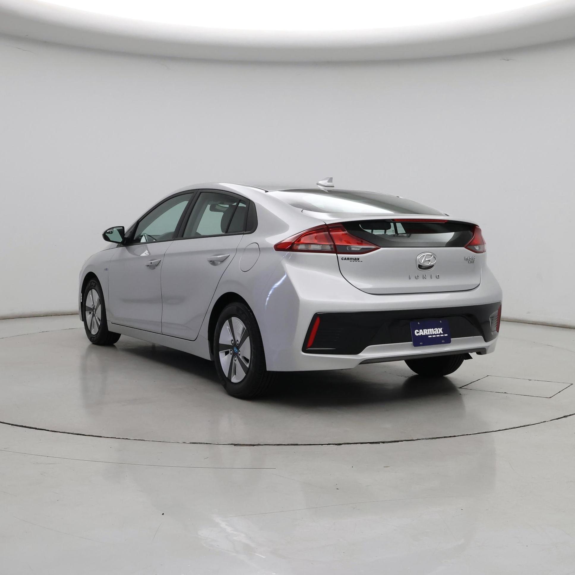 Thumbnail: 2019 Hyundai Ioniq - 2
