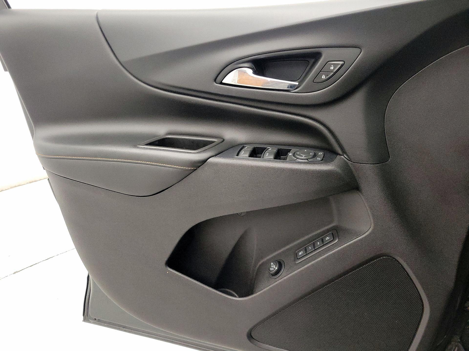 Thumbnail: 2018 Chevrolet Equinox - 12