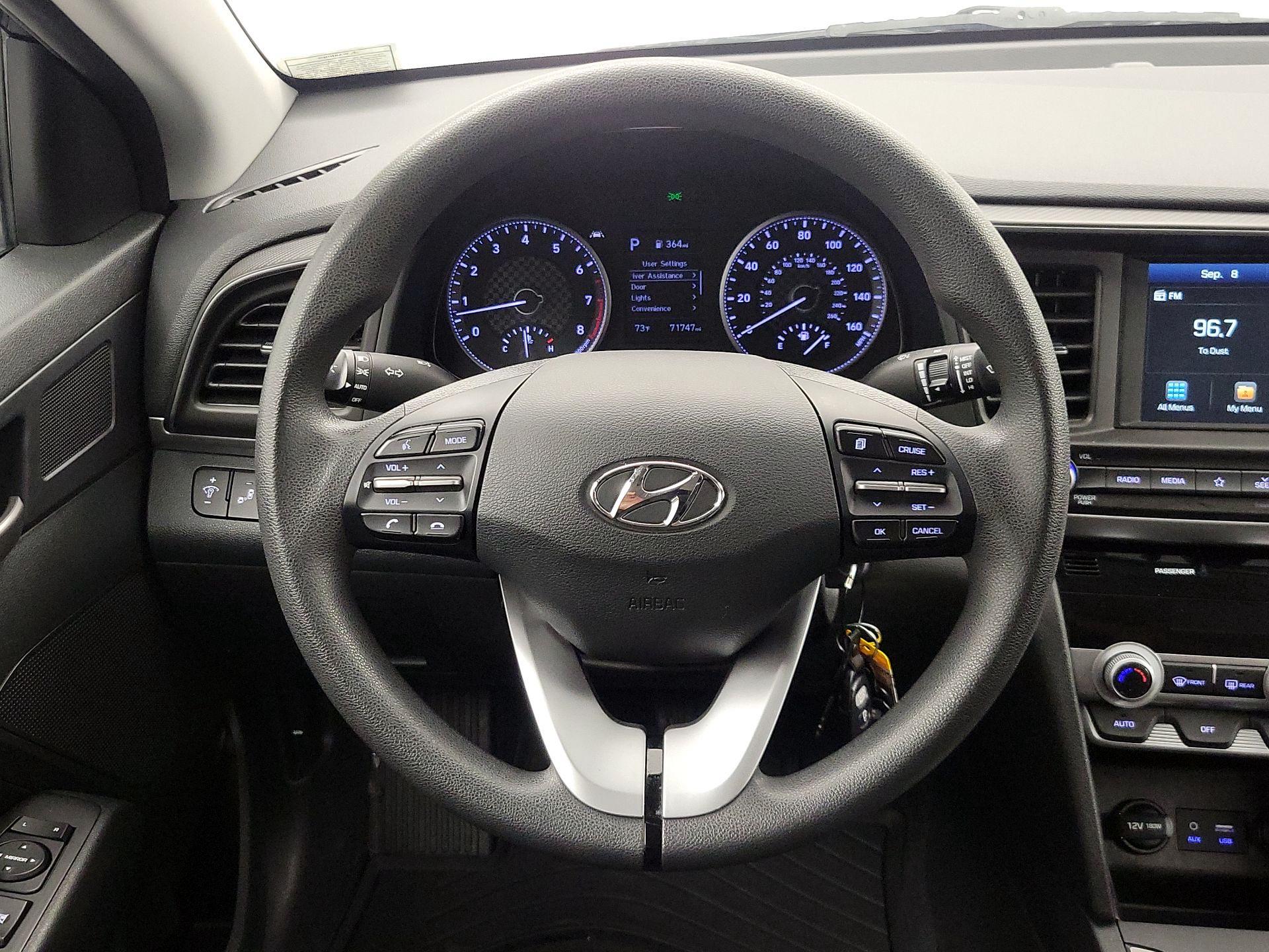 Thumbnail: 2020 Hyundai Elantra - 10
