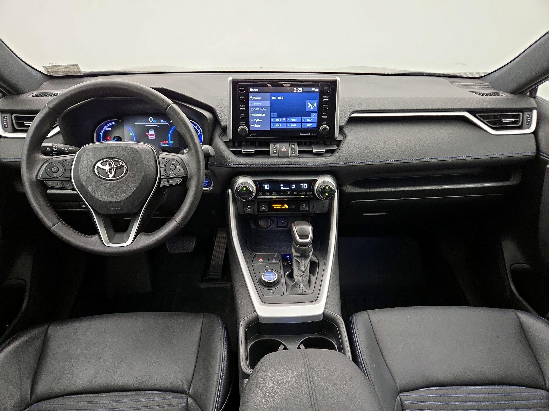 Thumbnail: 2021 Toyota RAV4 - 9