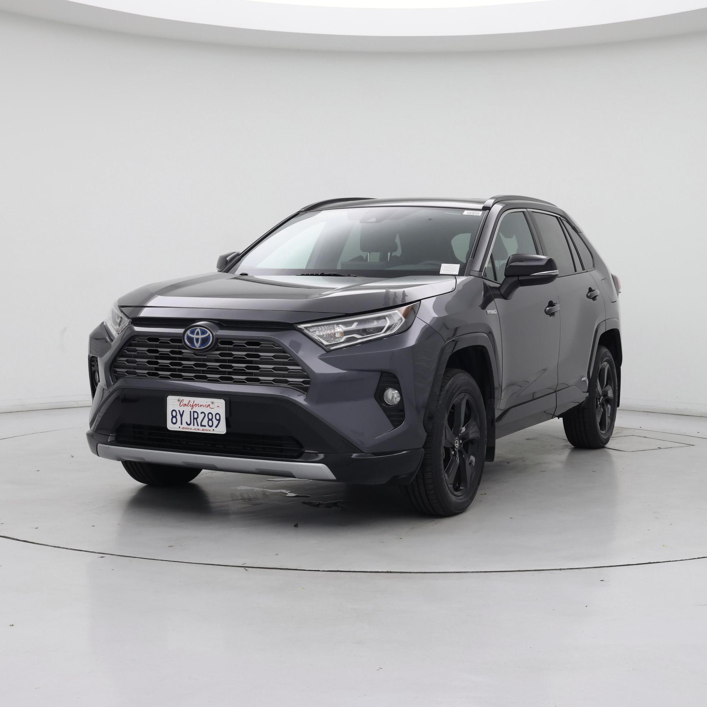 Thumbnail: 2021 Toyota RAV4 - 4
