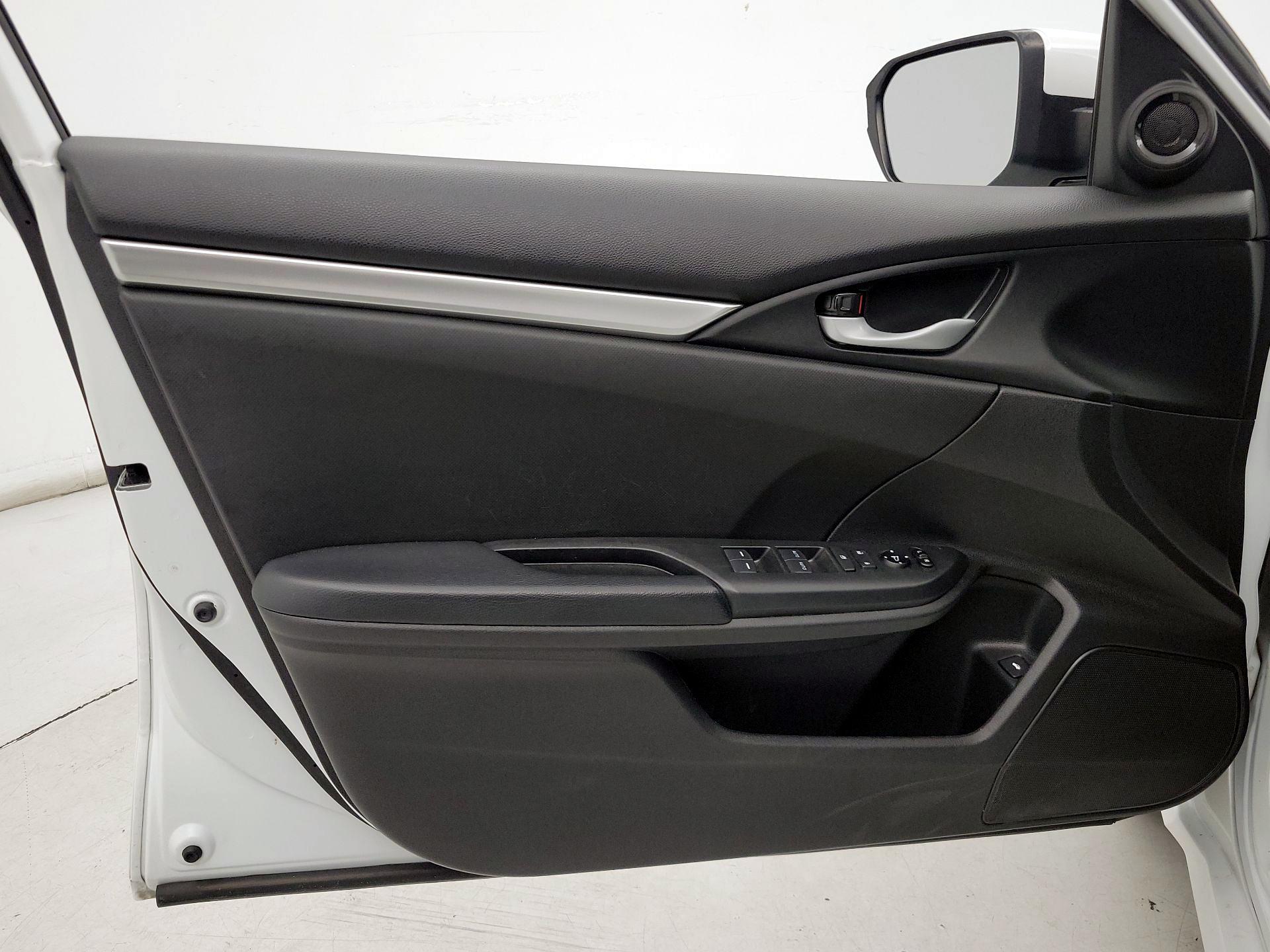 Thumbnail: 2020 Honda Civic - 12