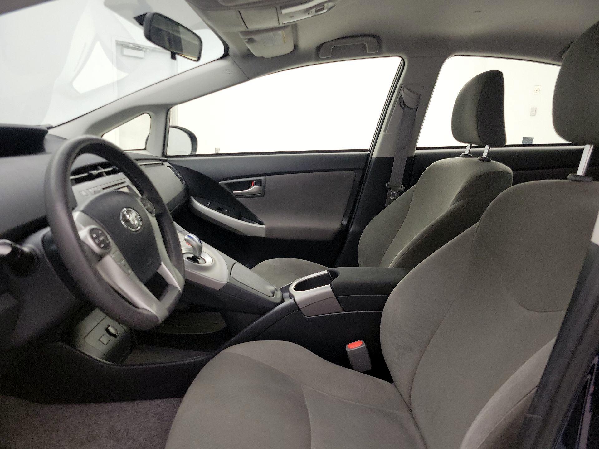Thumbnail: 2015 Toyota Prius - 11