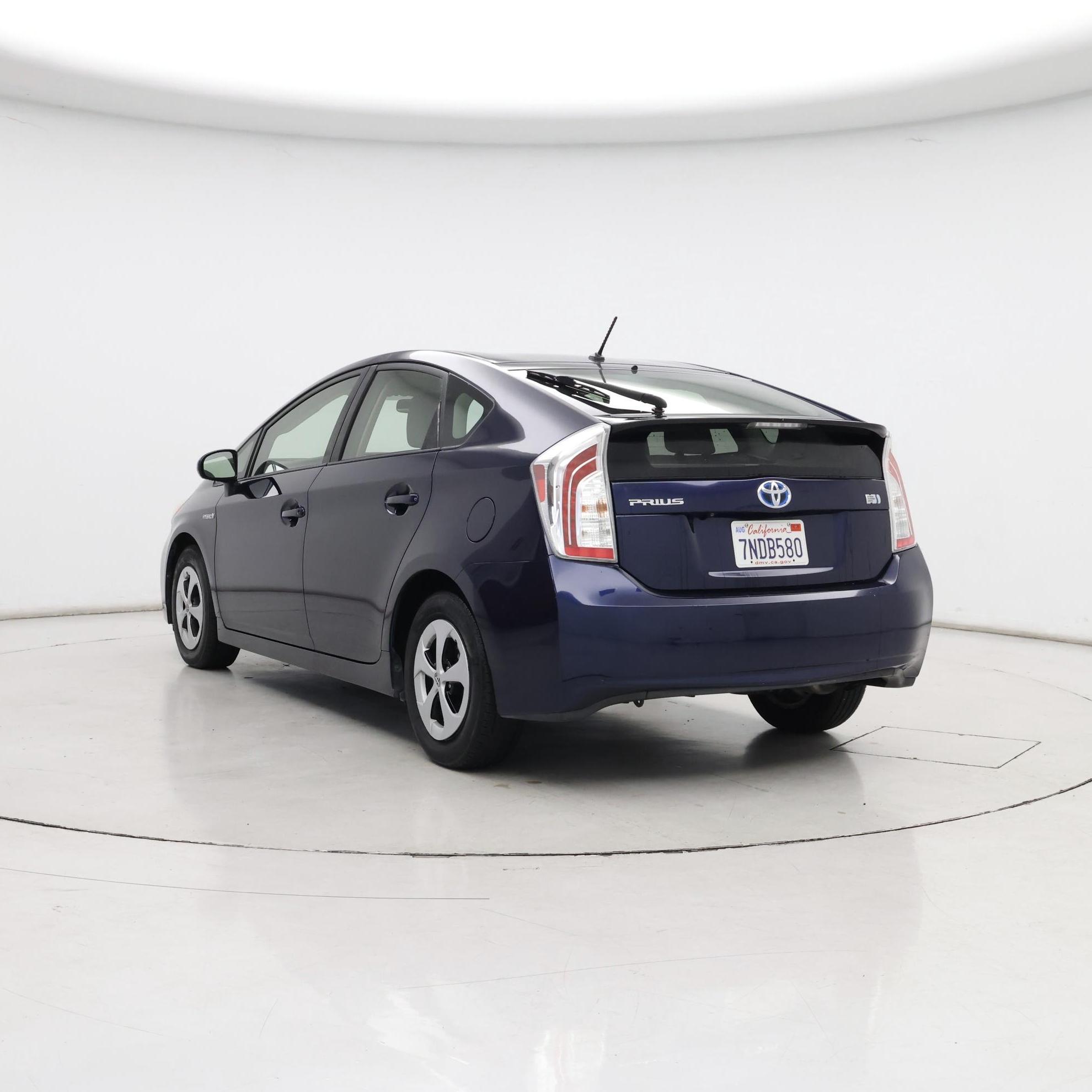 Thumbnail: 2015 Toyota Prius - 2