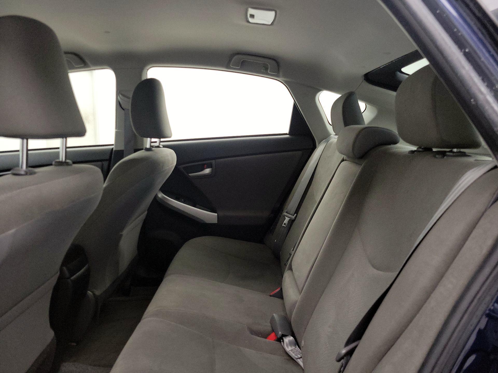 Thumbnail: 2015 Toyota Prius - 19