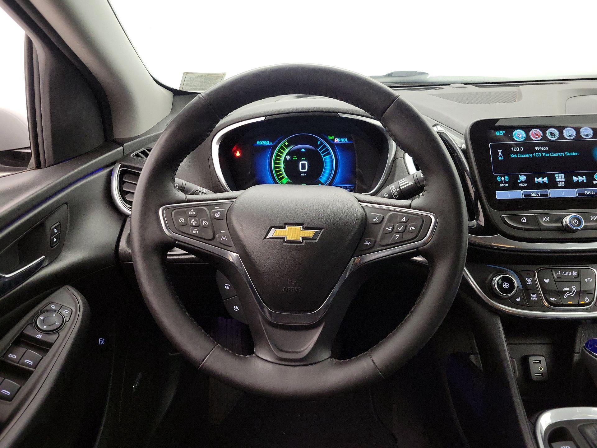 Thumbnail: 2017 Chevrolet Volt - 10