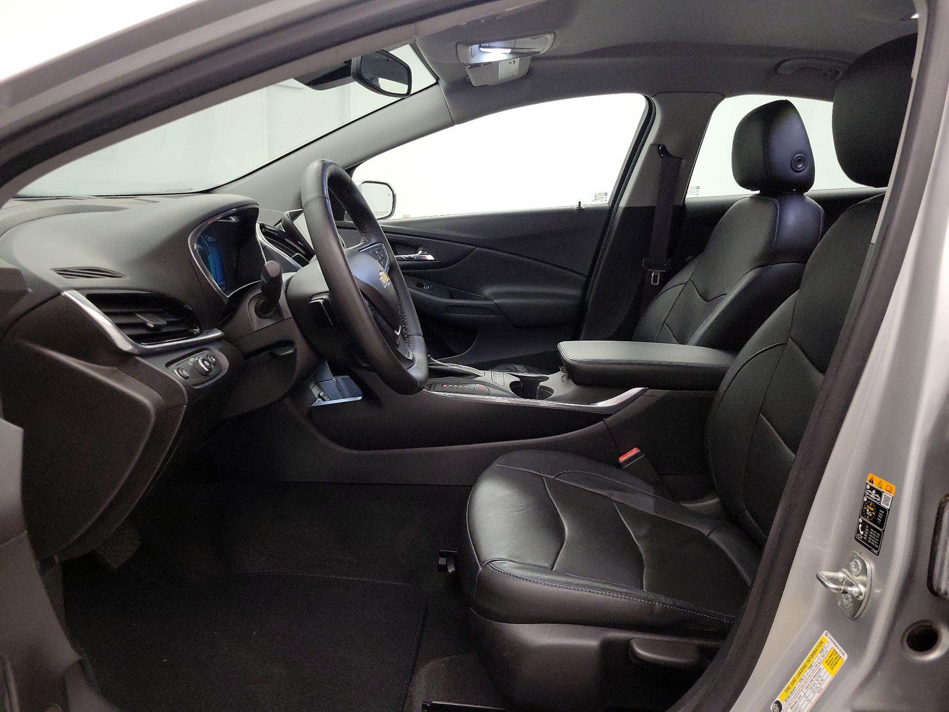 Thumbnail: 2017 Chevrolet Volt - 11