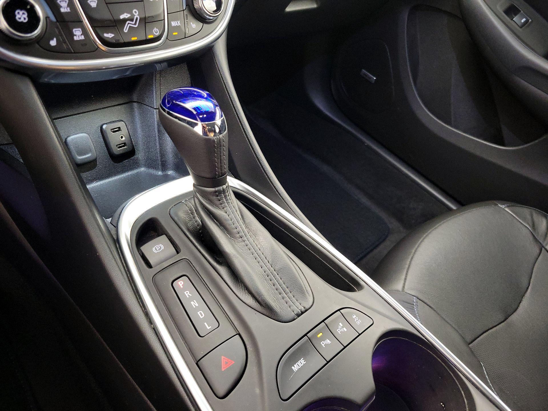 Thumbnail: 2017 Chevrolet Volt - 17