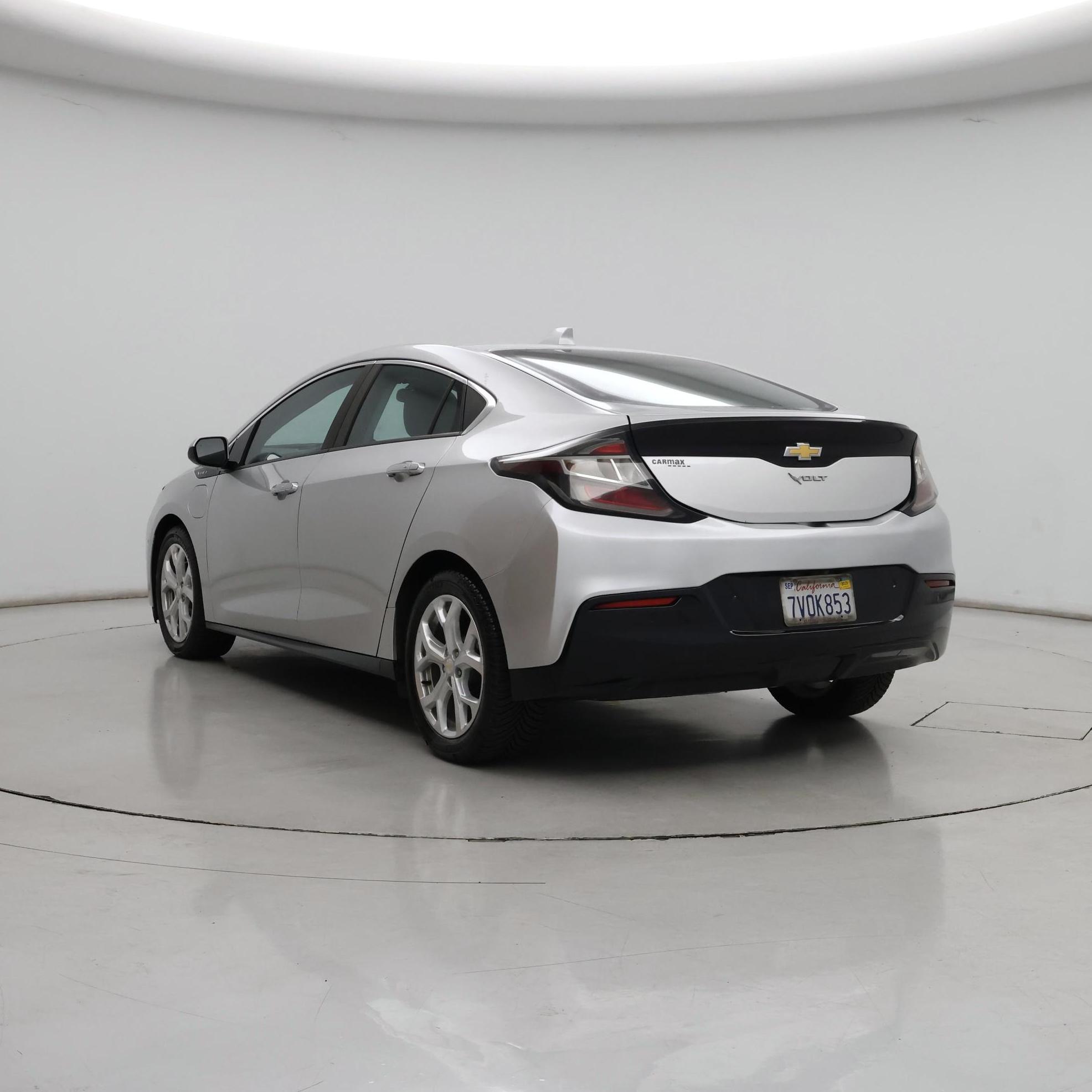 Thumbnail: 2017 Chevrolet Volt - 2