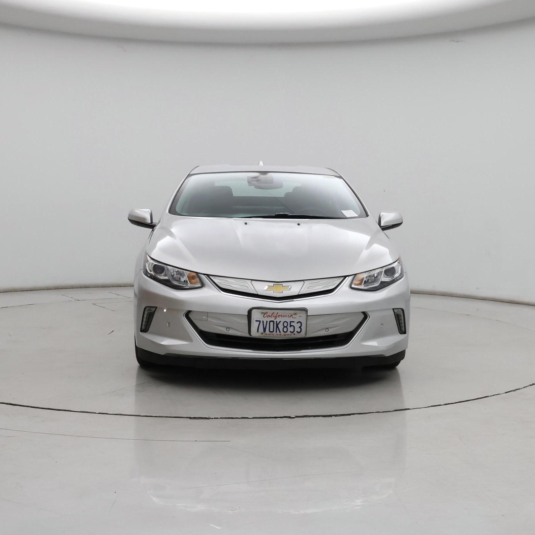 Thumbnail: 2017 Chevrolet Volt - 5