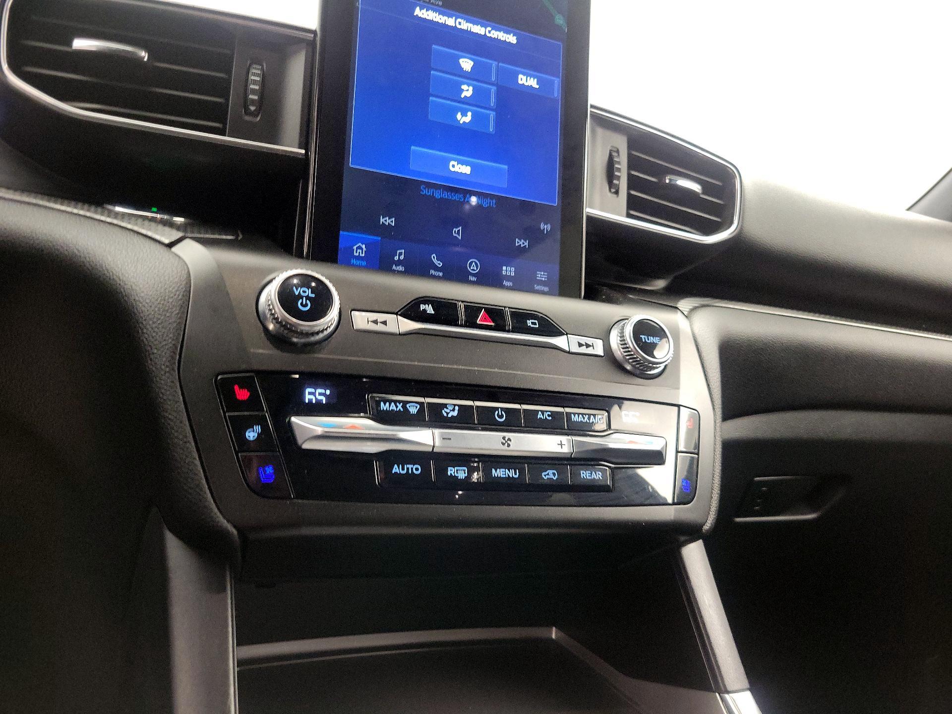 Thumbnail: 2020 Ford Explorer - 17