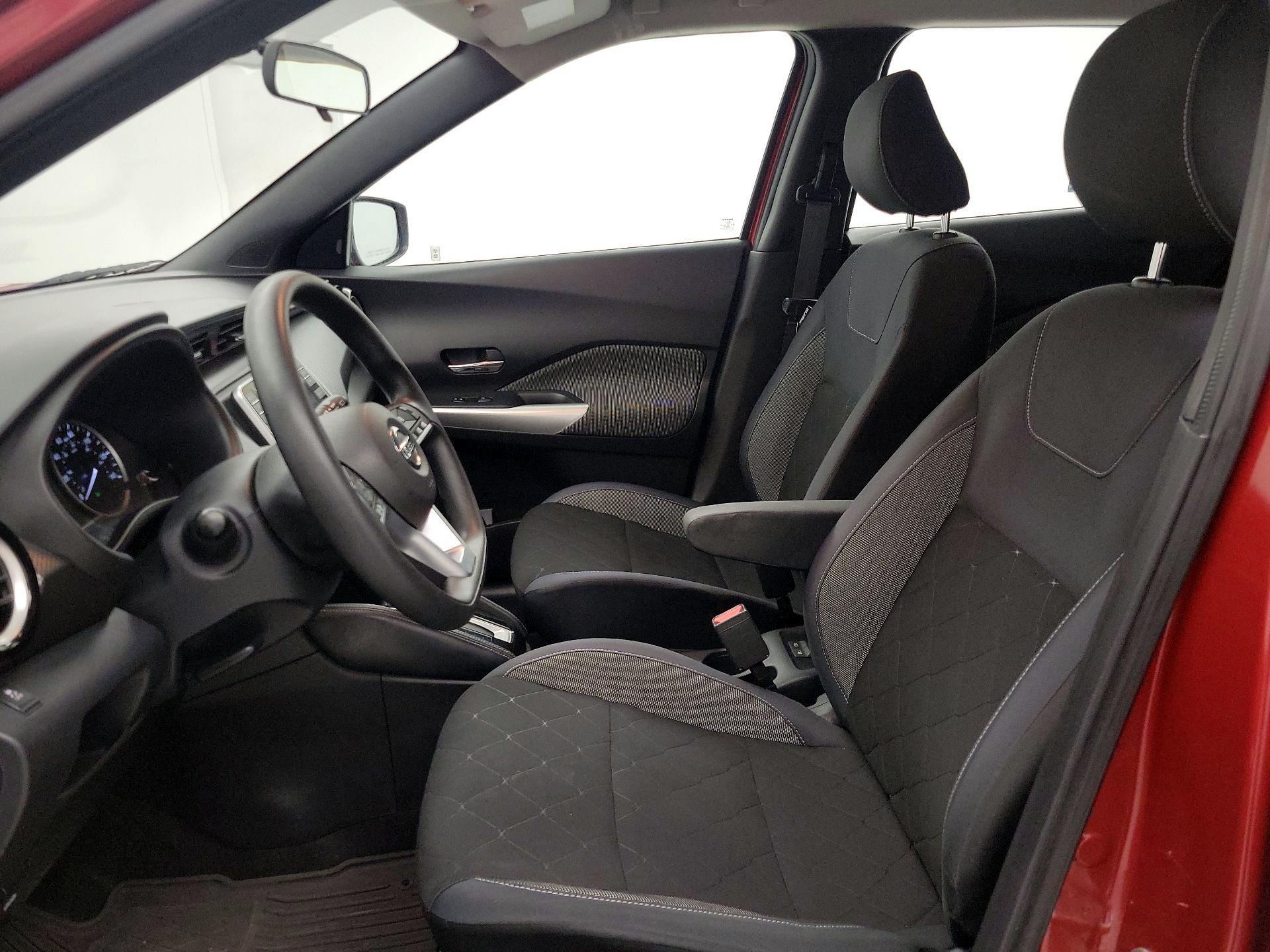 Thumbnail: 2019 Nissan Kicks - 11