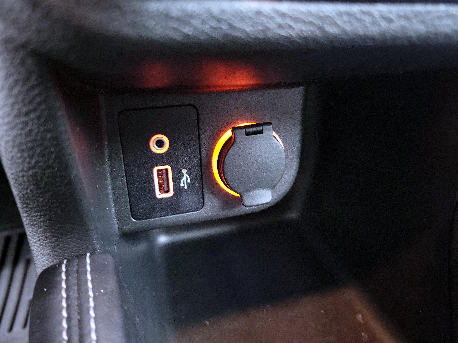 Thumbnail: 2019 Nissan Kicks - 18