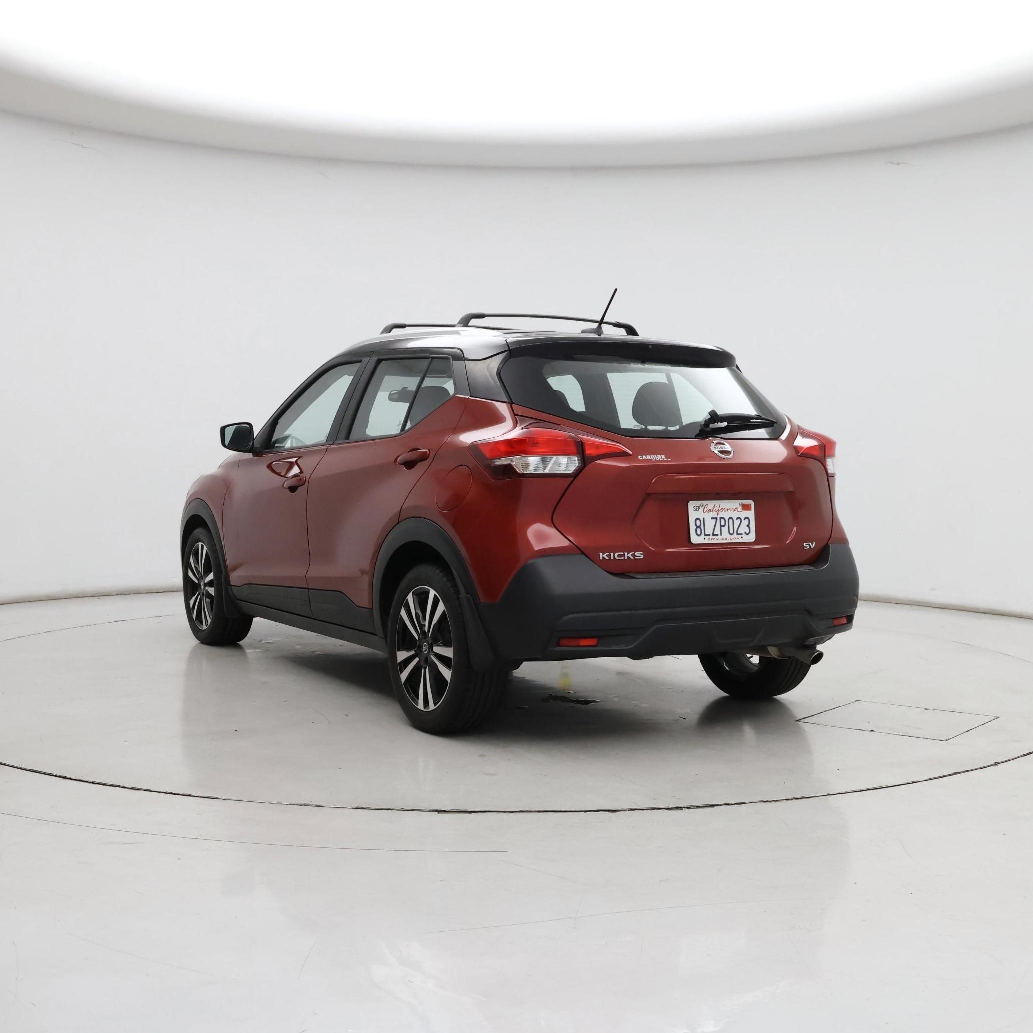 Thumbnail: 2019 Nissan Kicks - 2