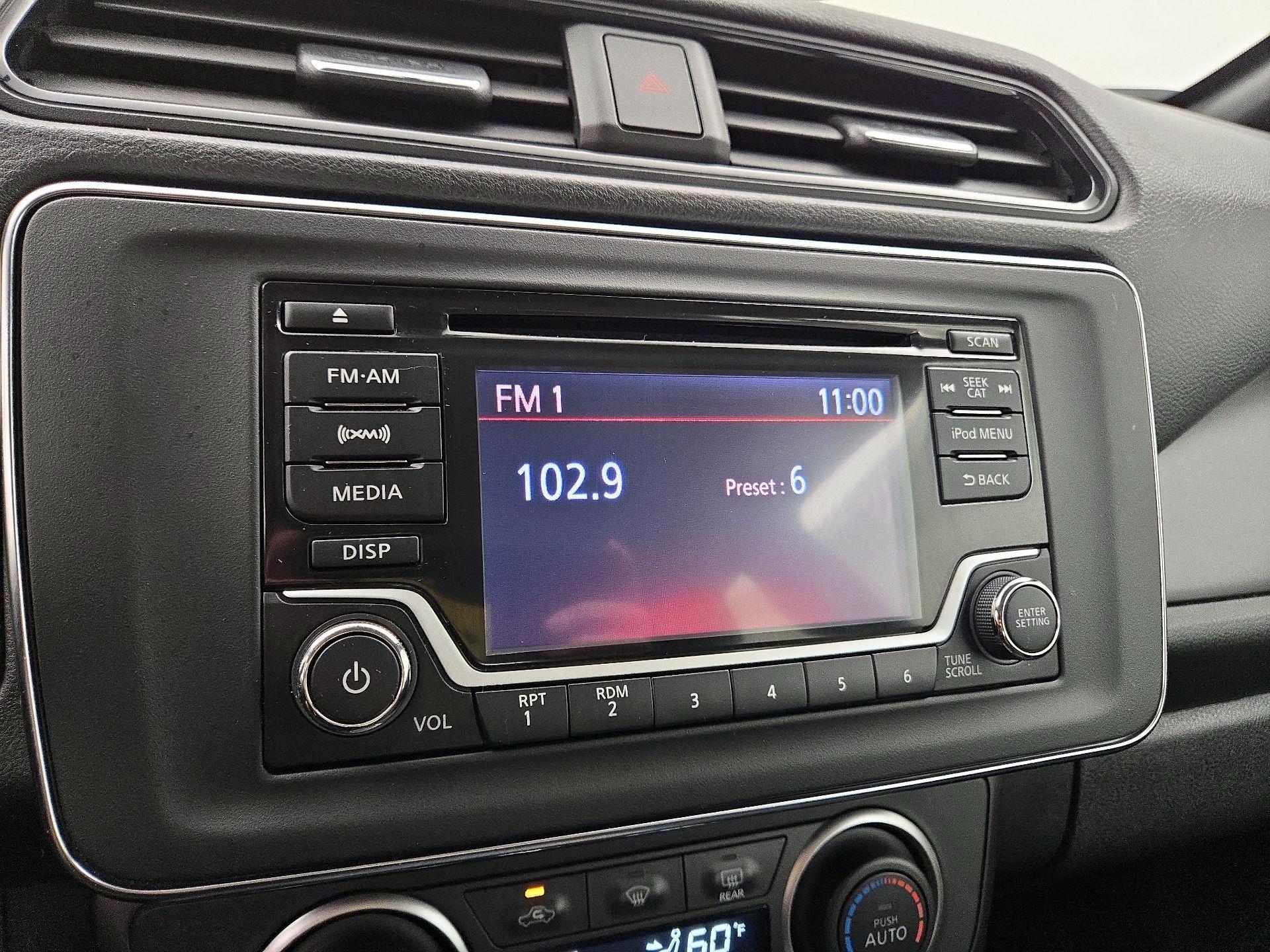 Thumbnail: 2019 Nissan Leaf - 15