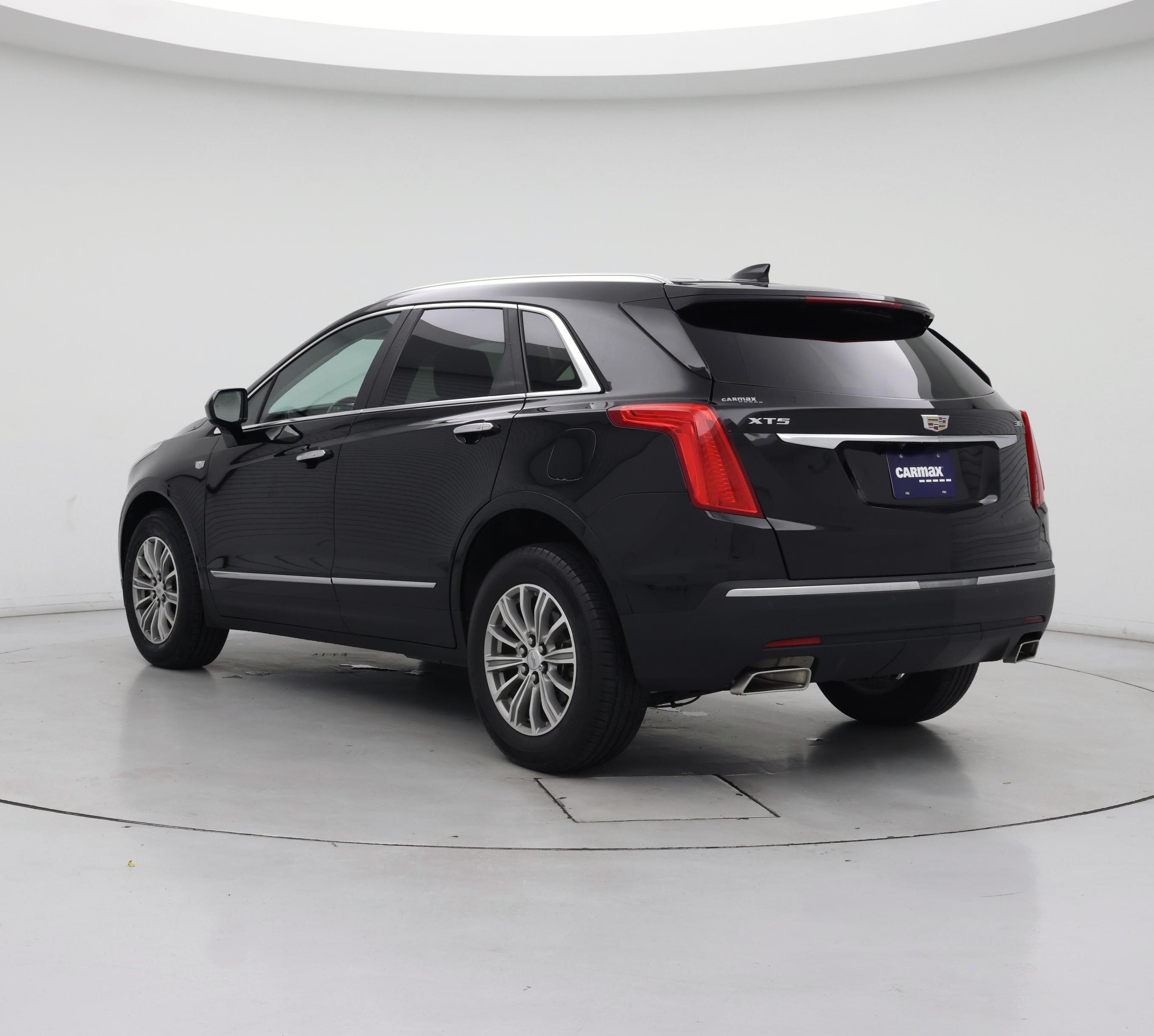 Thumbnail: 2018 Cadillac XT5 - 2