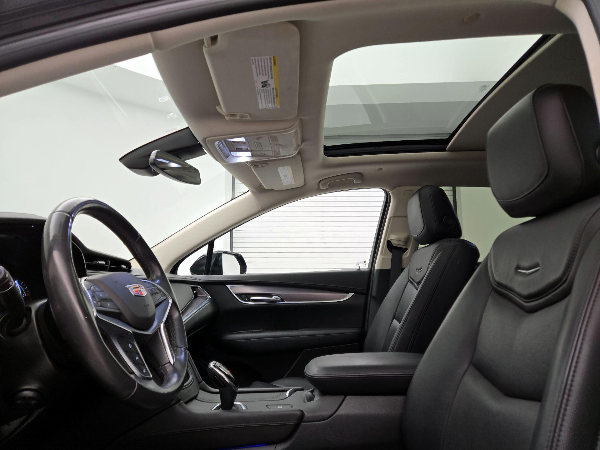 Thumbnail: 2018 Cadillac XT5 - 19