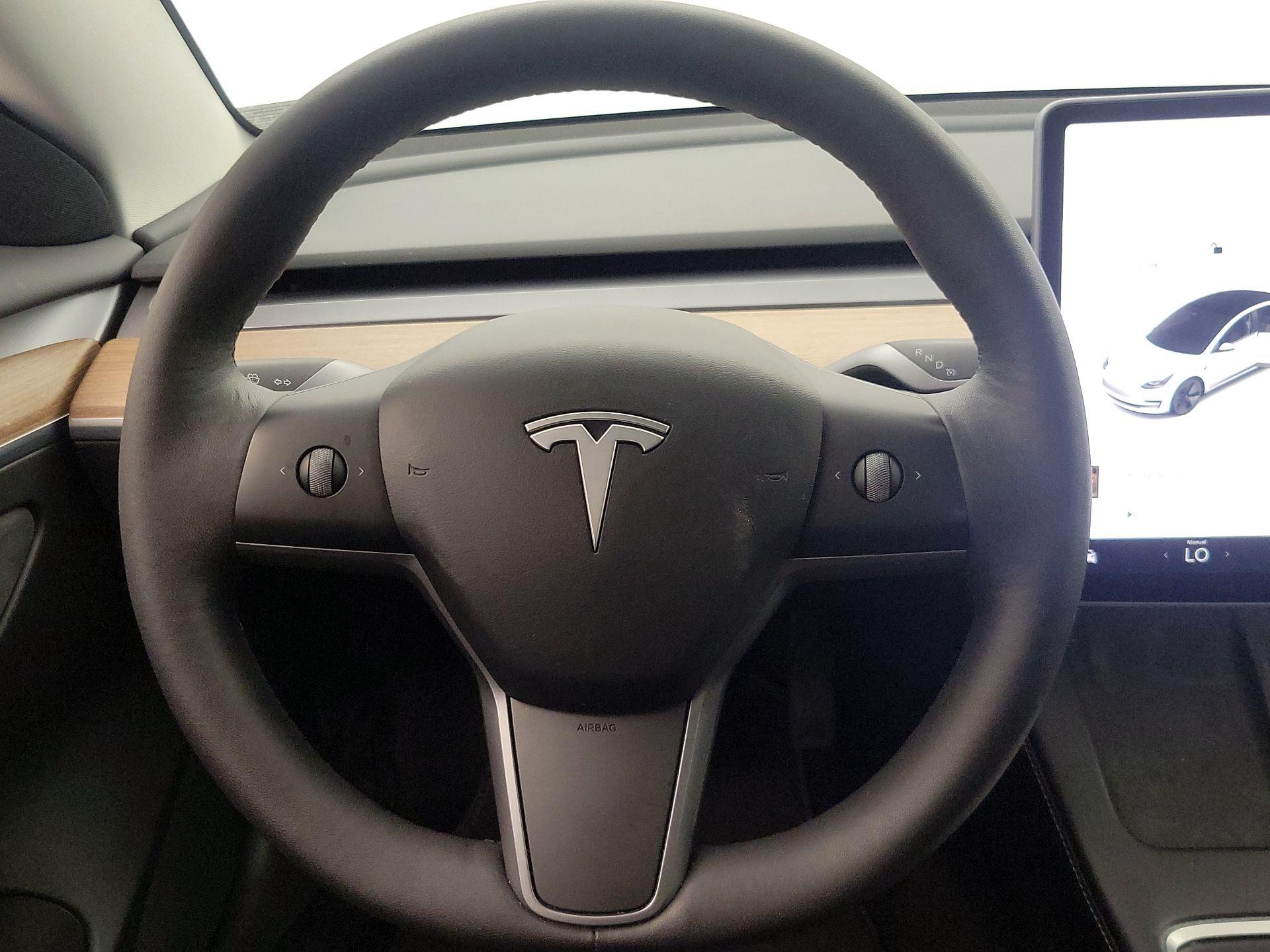 Thumbnail: 2022 Tesla Model 3 - 10
