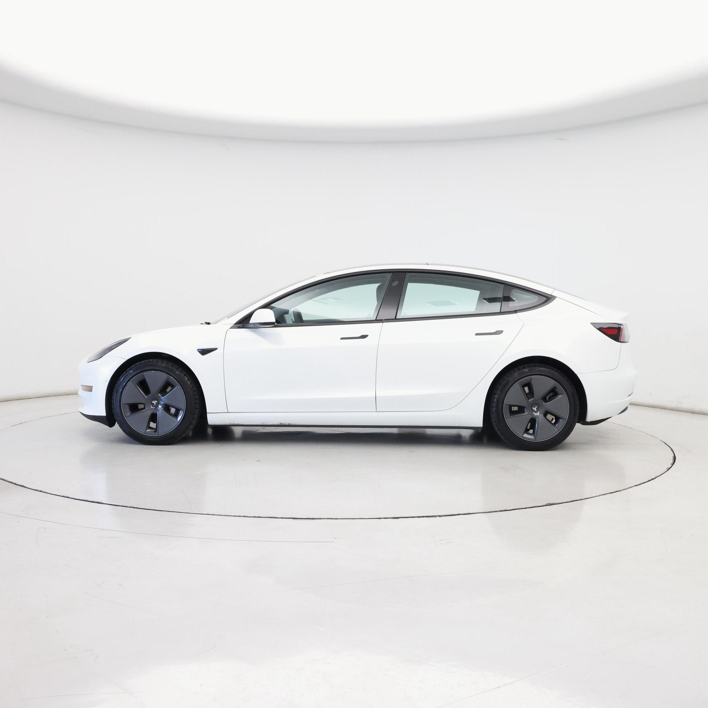 Thumbnail: 2022 Tesla Model 3 - 3