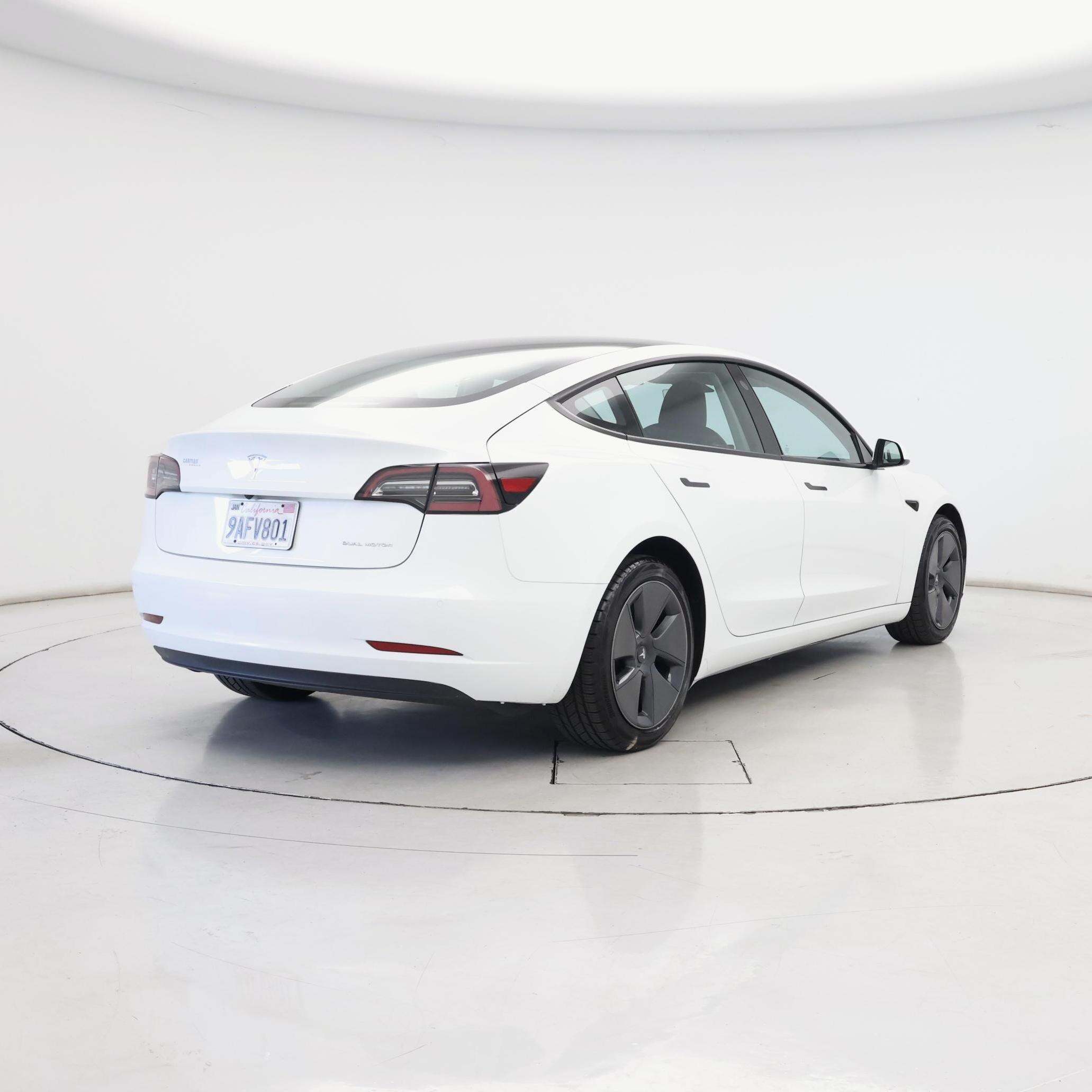 Thumbnail: 2022 Tesla Model 3 - 8