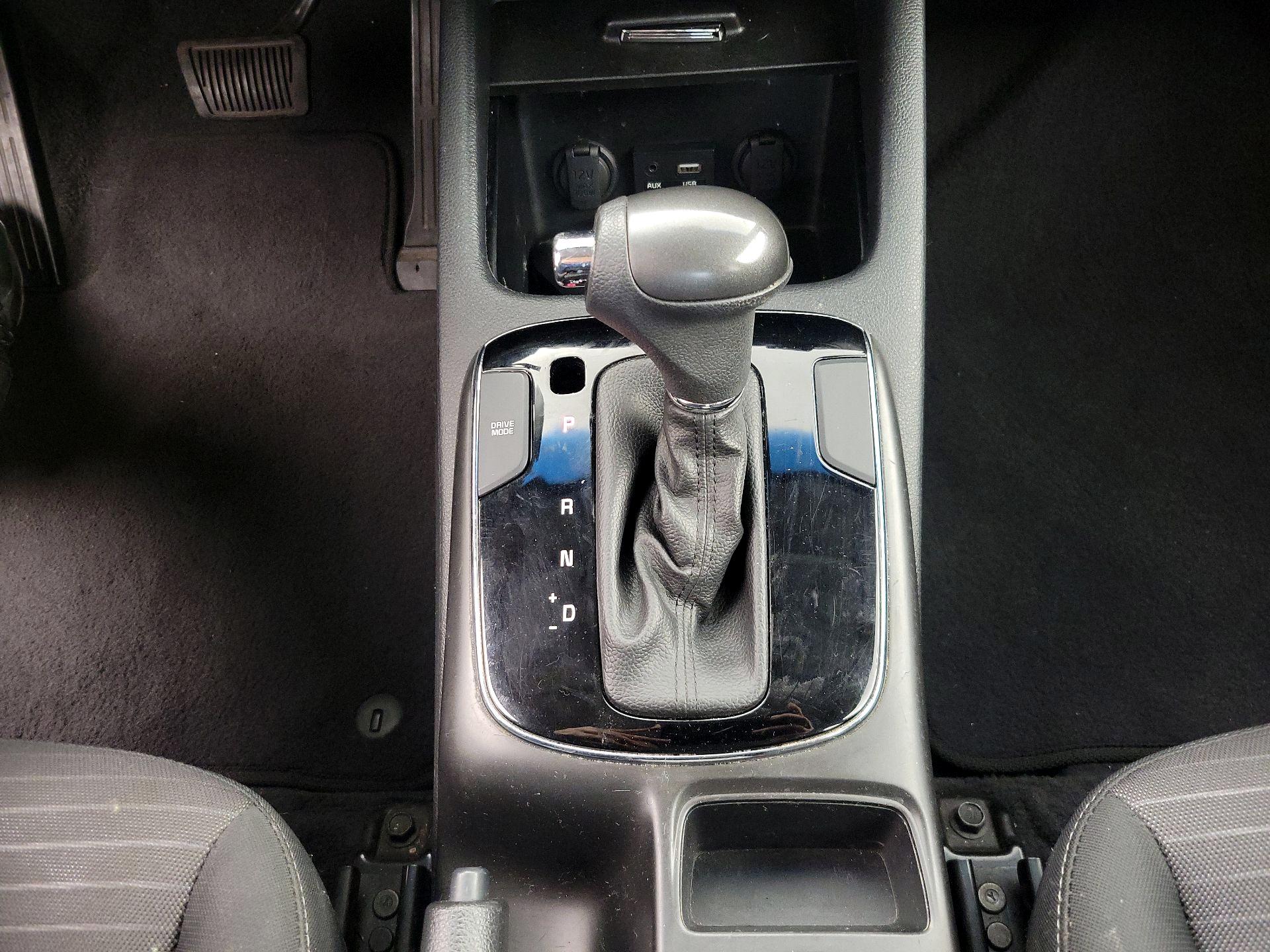 Thumbnail: 2018 Kia Forte - 17
