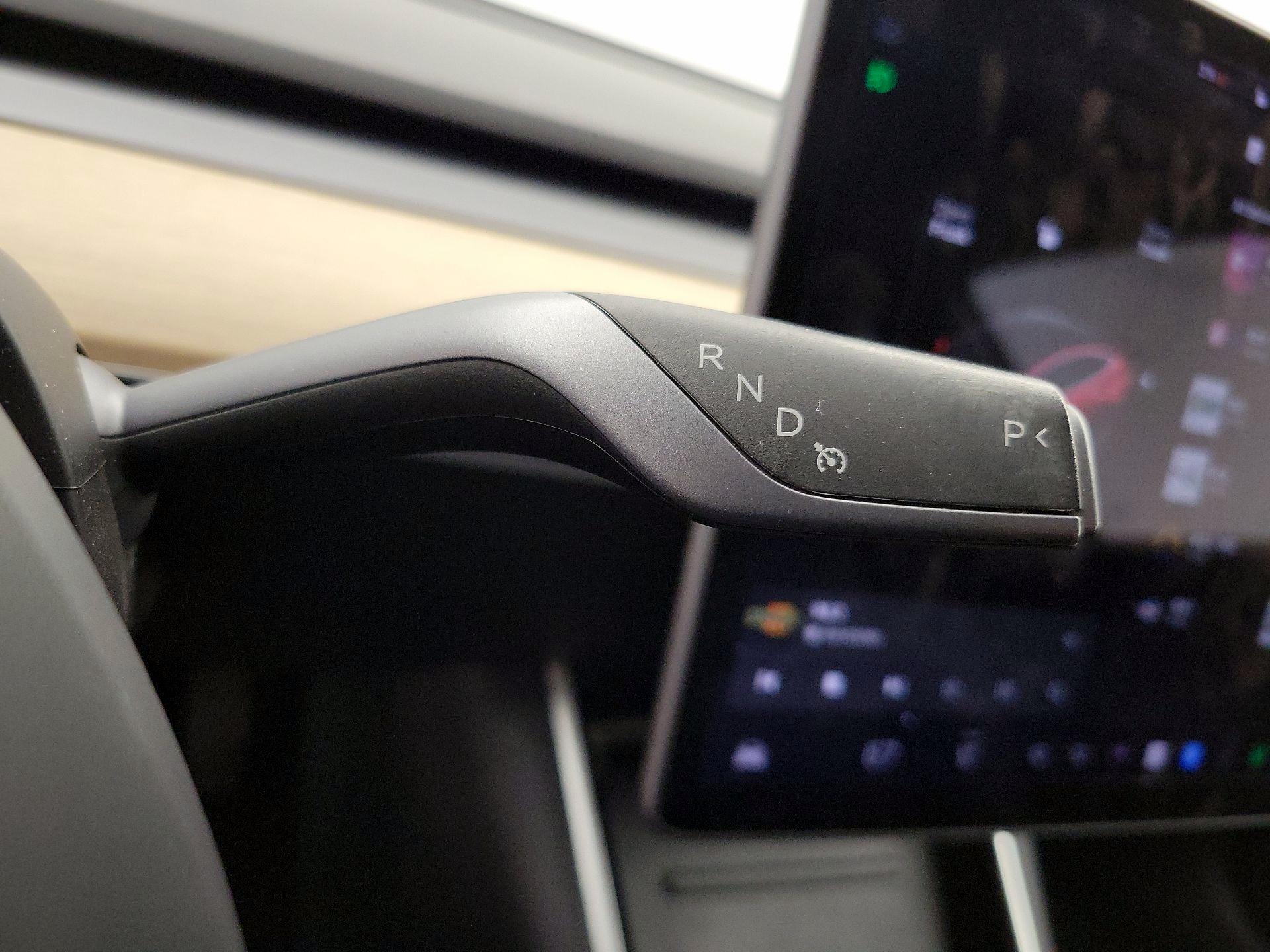 Thumbnail: 2020 Tesla Model 3 - 17