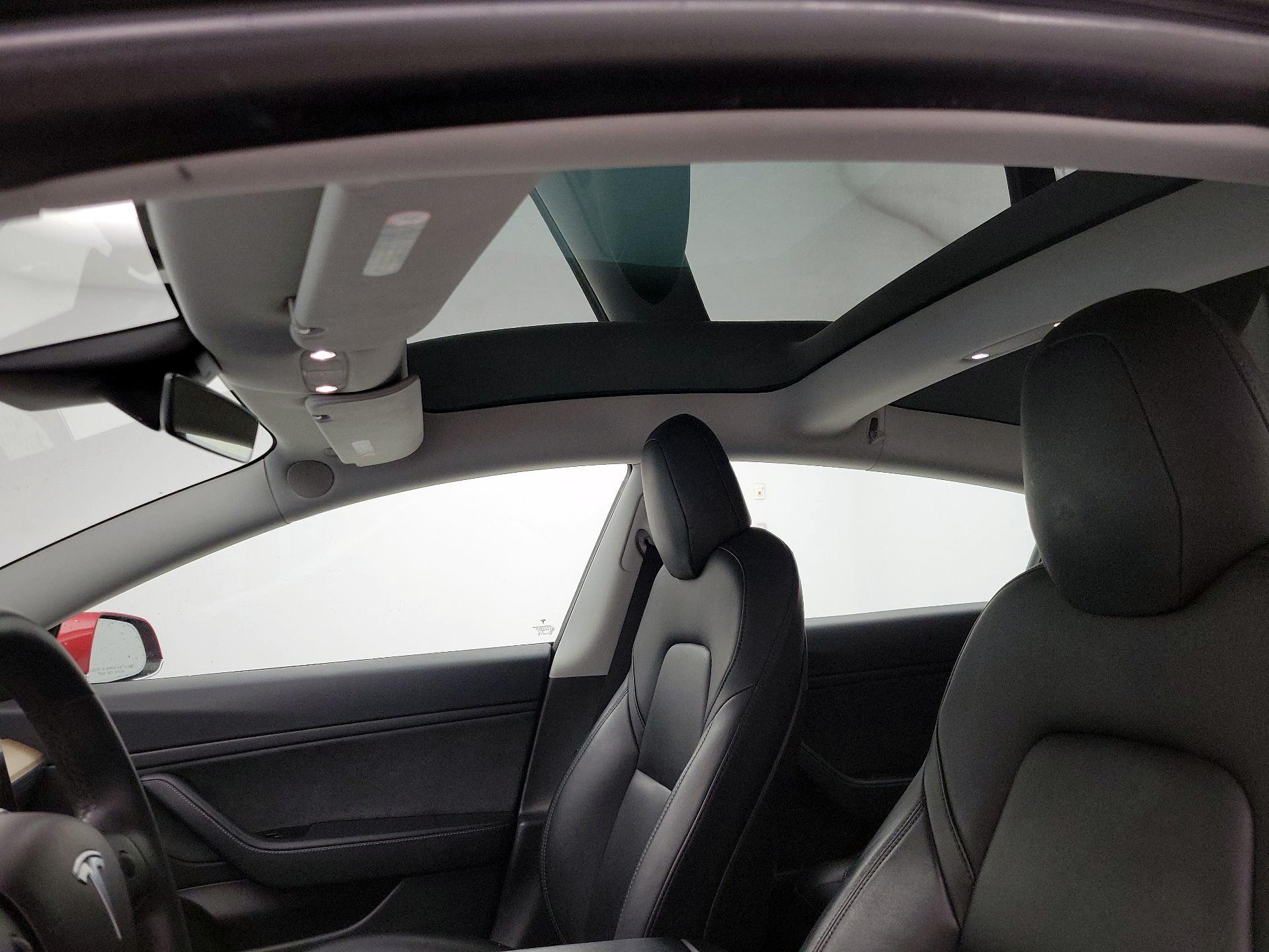Thumbnail: 2020 Tesla Model 3 - 18