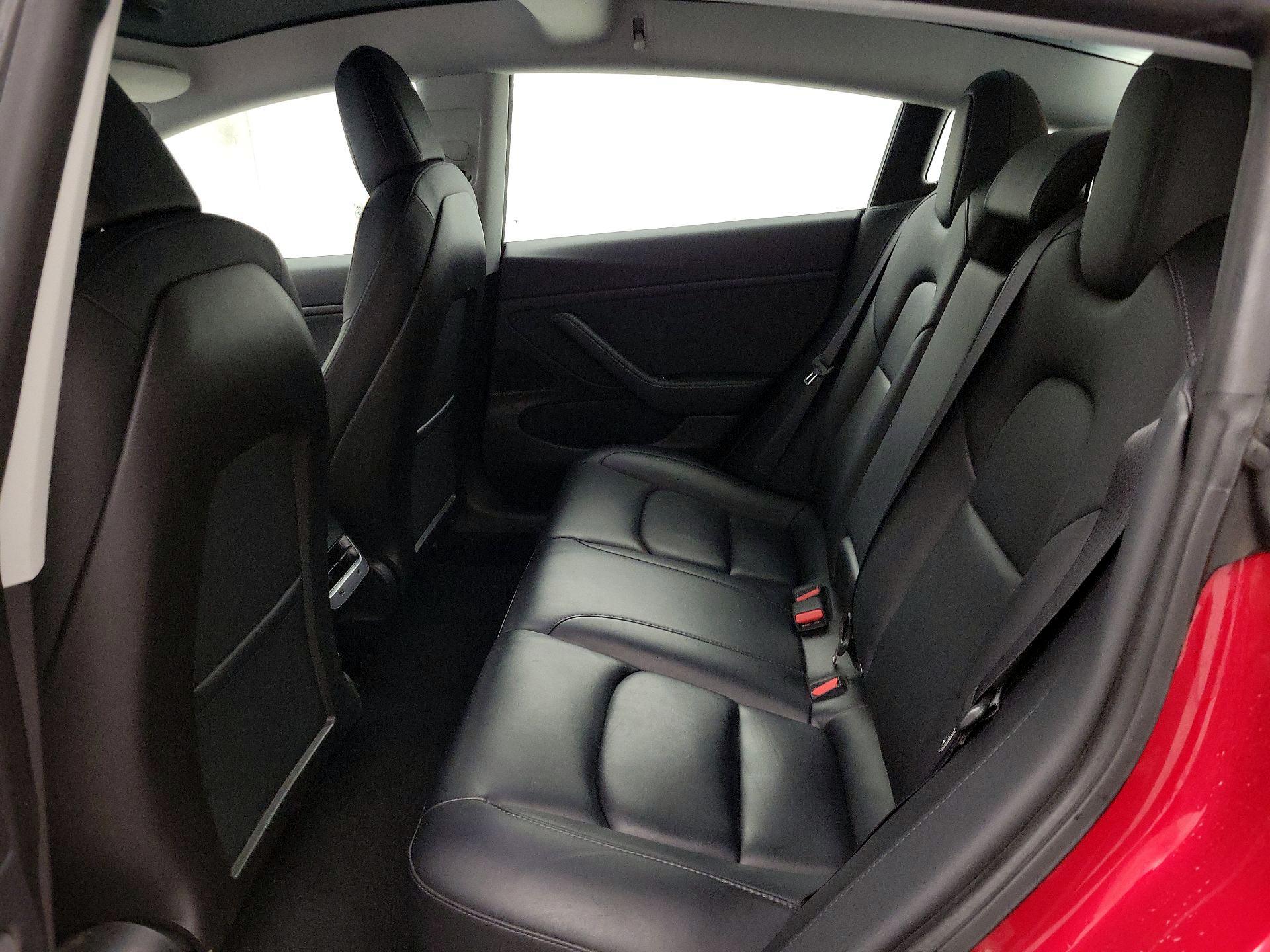 Thumbnail: 2020 Tesla Model 3 - 19