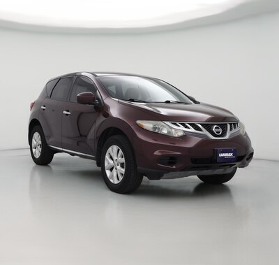 Red 2014 Nissan Murano S
