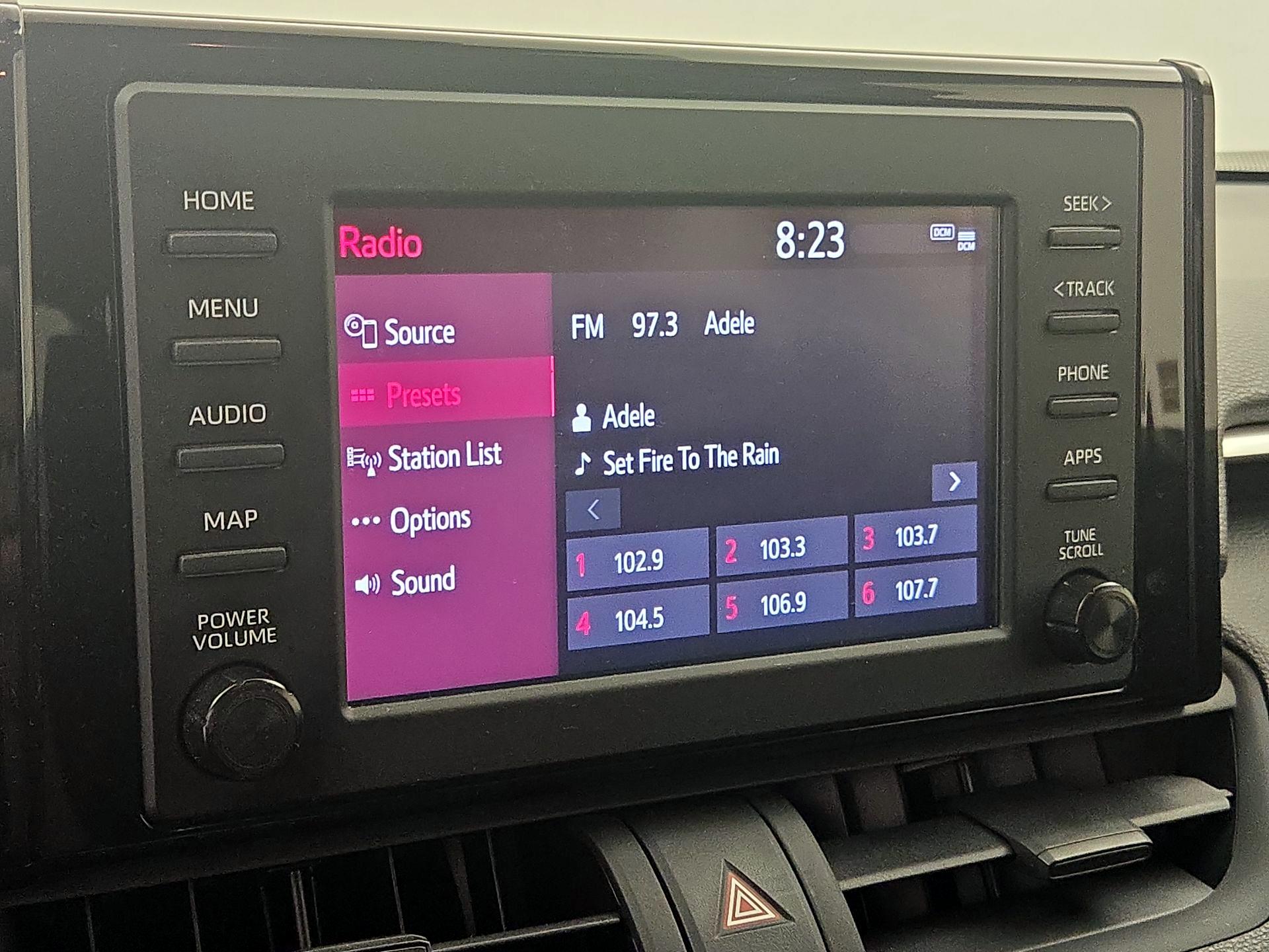 Thumbnail: 2019 Toyota RAV4 - 16