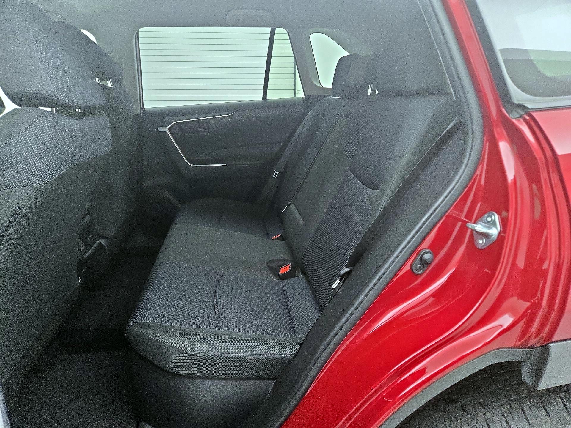 Thumbnail: 2019 Toyota RAV4 - 20