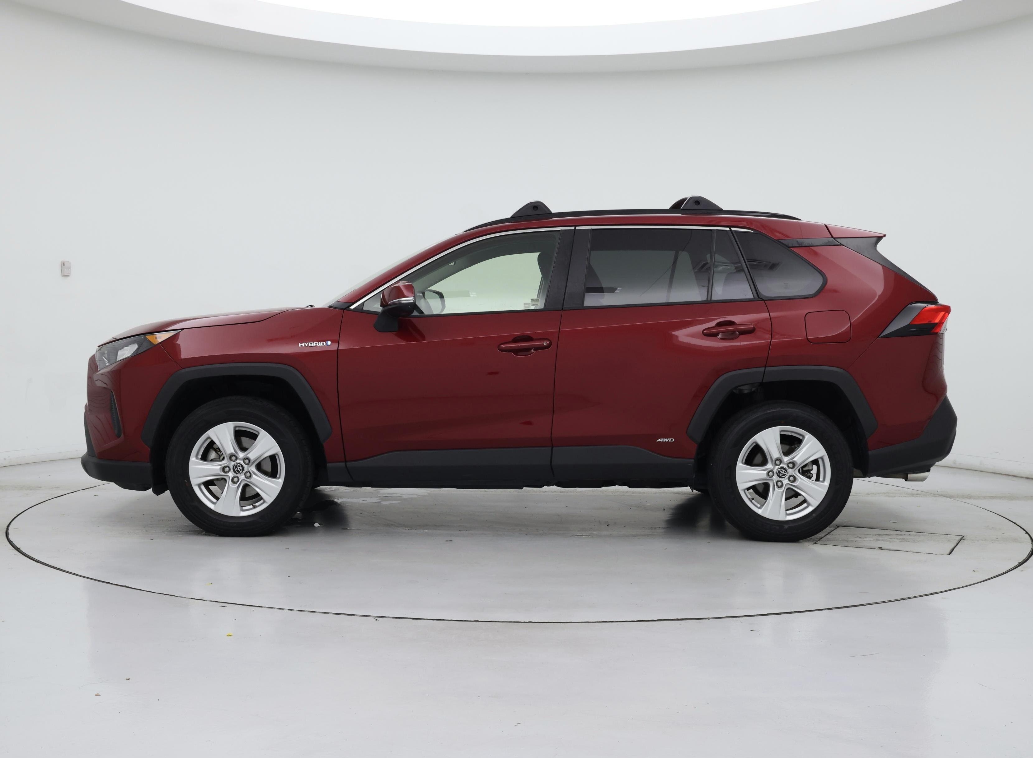Thumbnail: 2019 Toyota RAV4 - 3