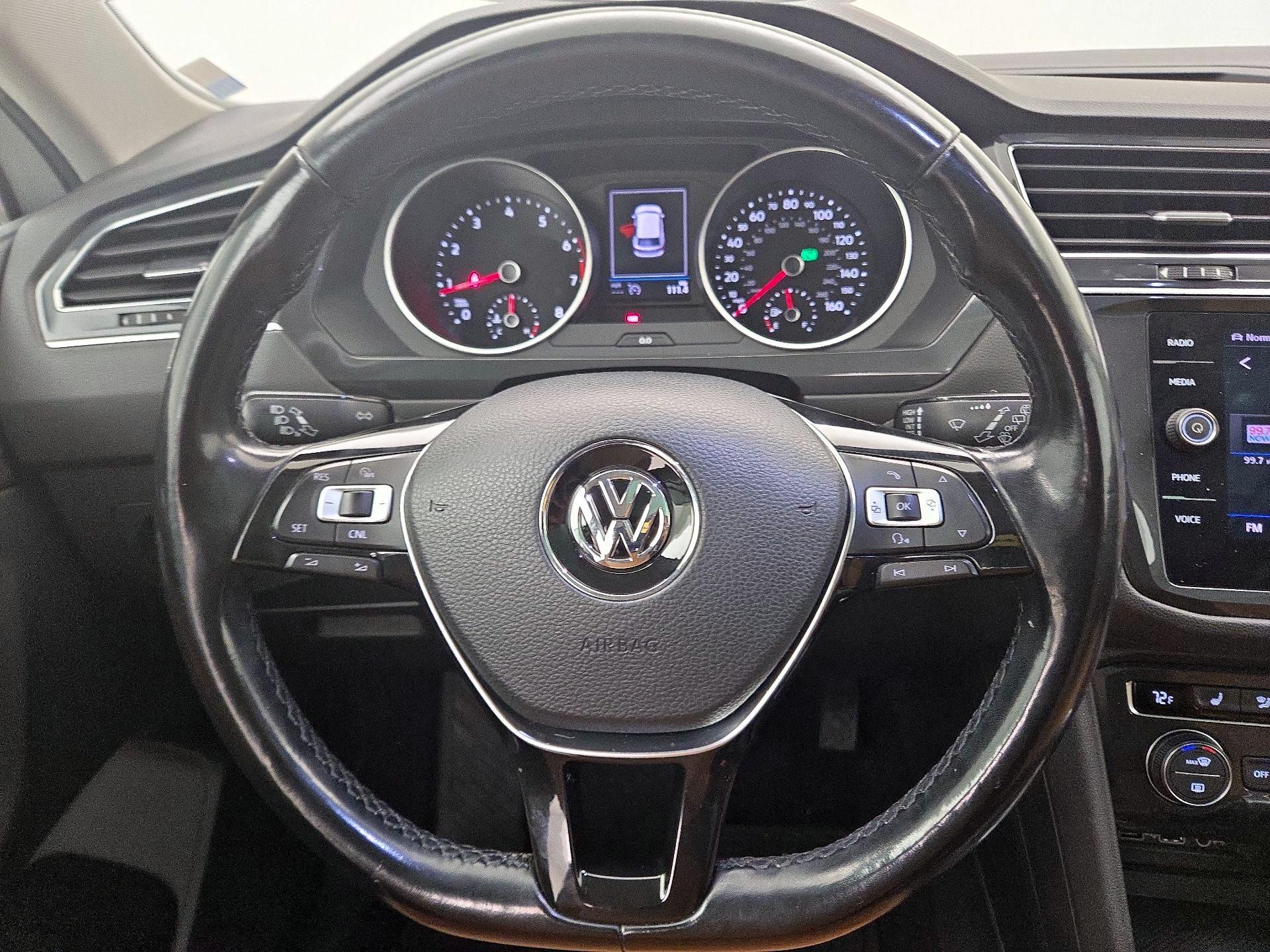 Thumbnail: 2018 Volkswagen Tiguan - 10