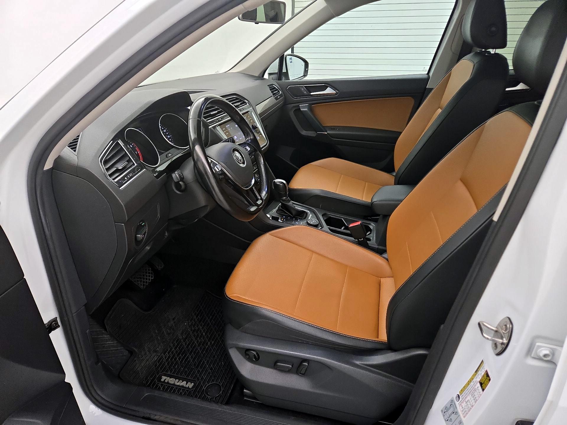 Thumbnail: 2018 Volkswagen Tiguan - 11