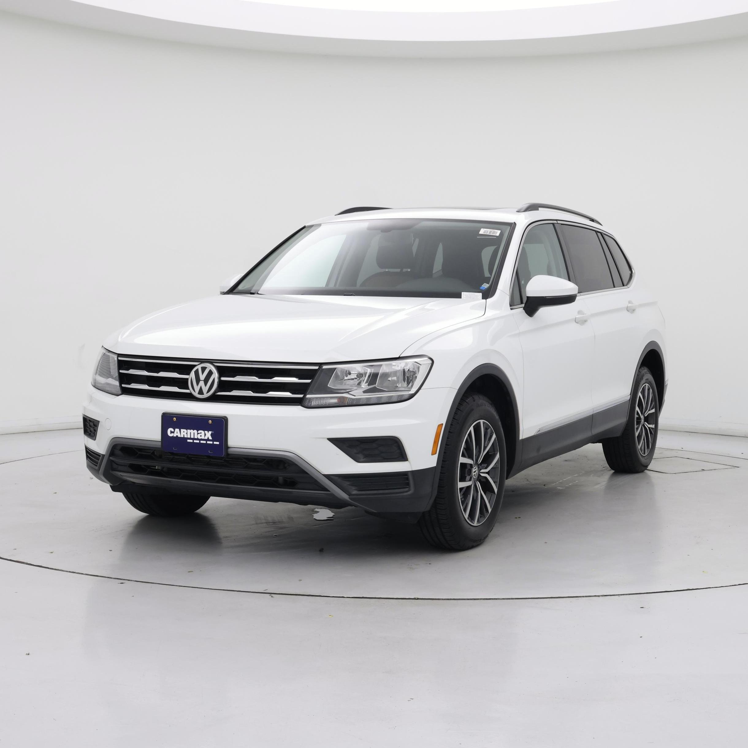 Thumbnail: 2018 Volkswagen Tiguan - 4