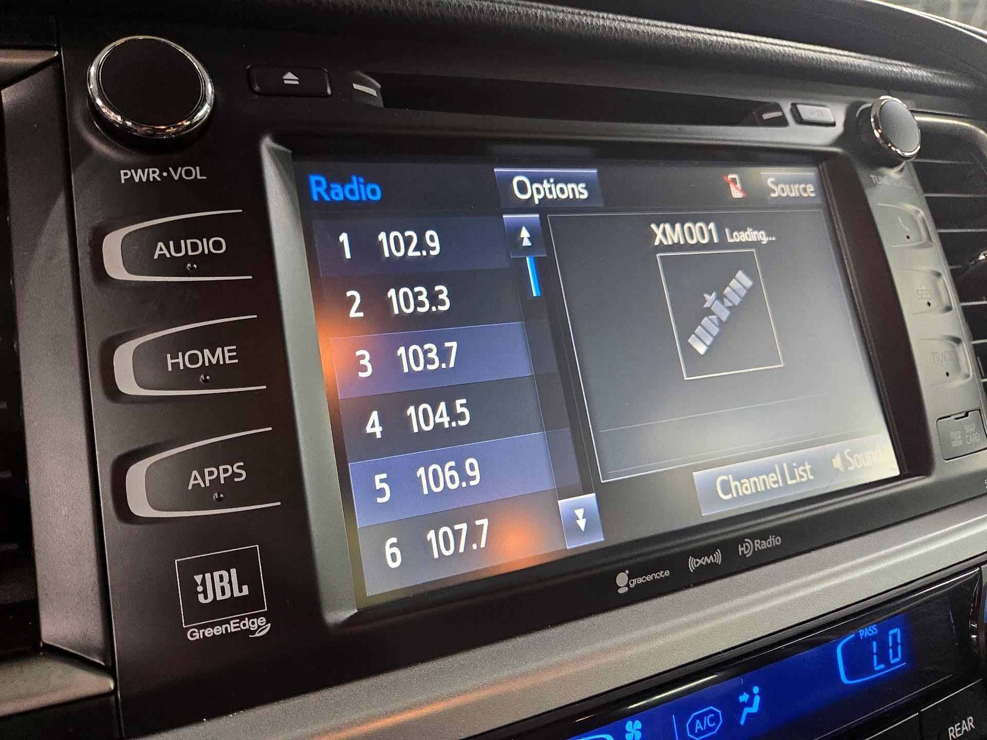 Thumbnail: 2017 Toyota Highlander - 15