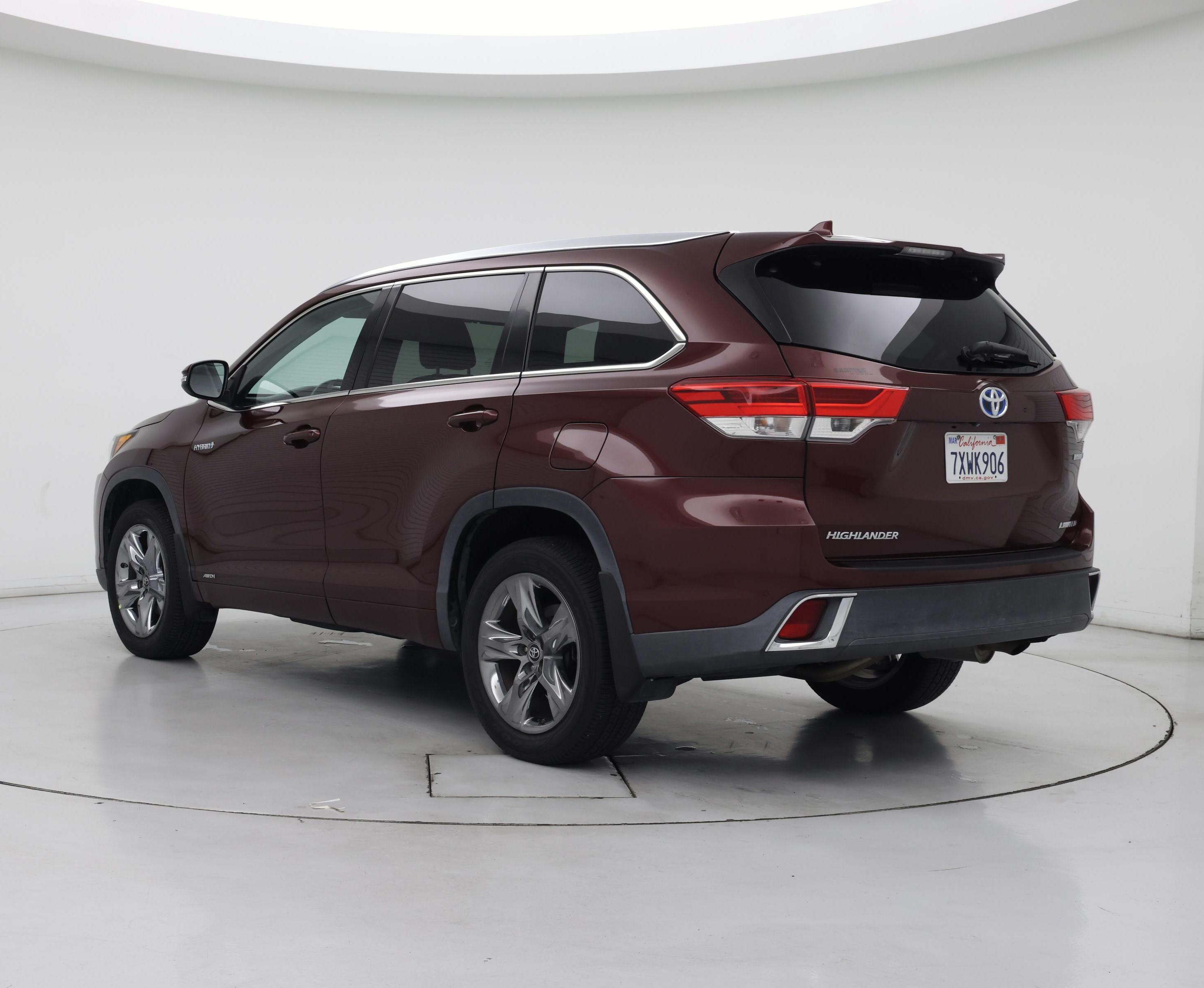 Thumbnail: 2017 Toyota Highlander - 2