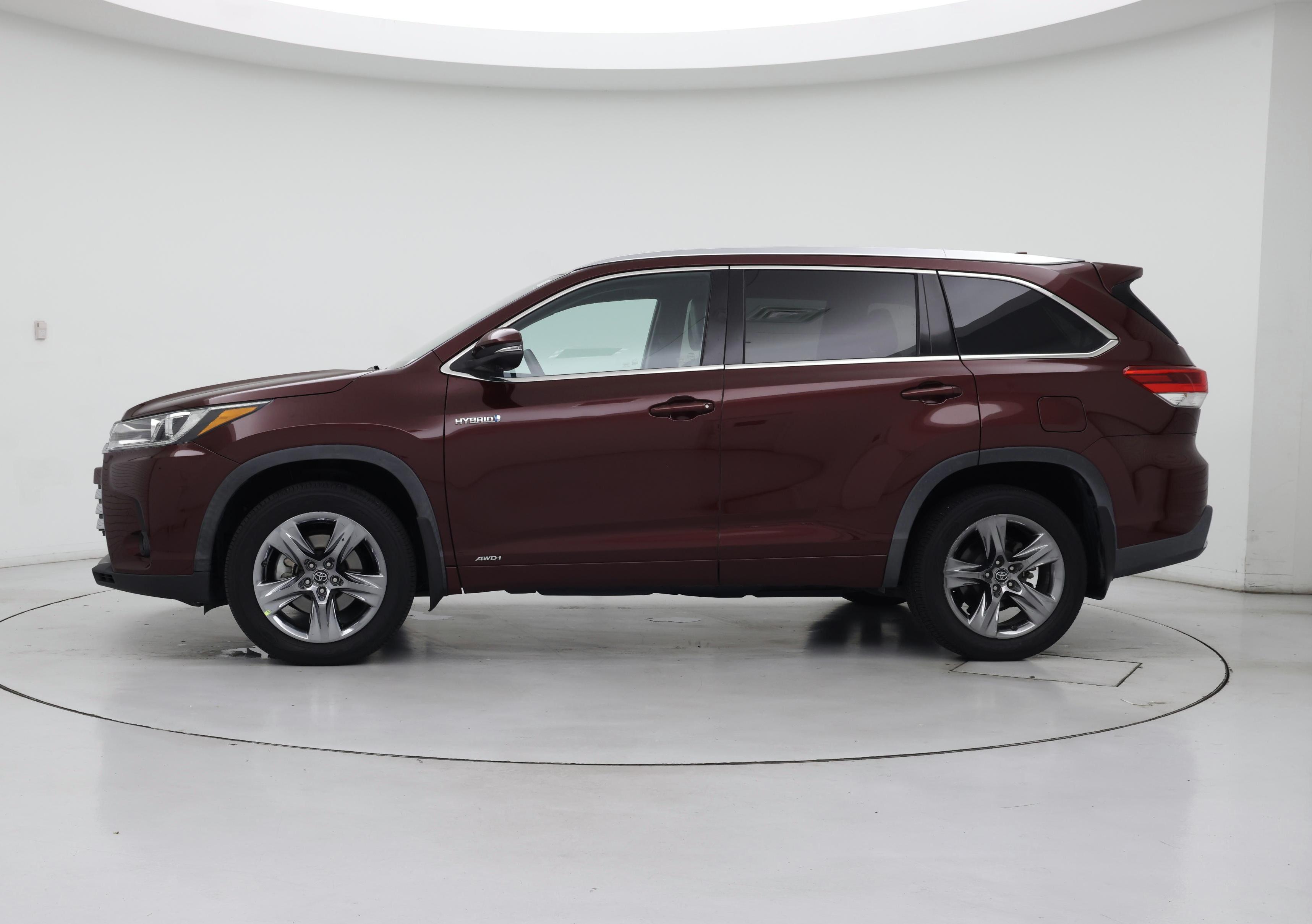 Thumbnail: 2017 Toyota Highlander - 3