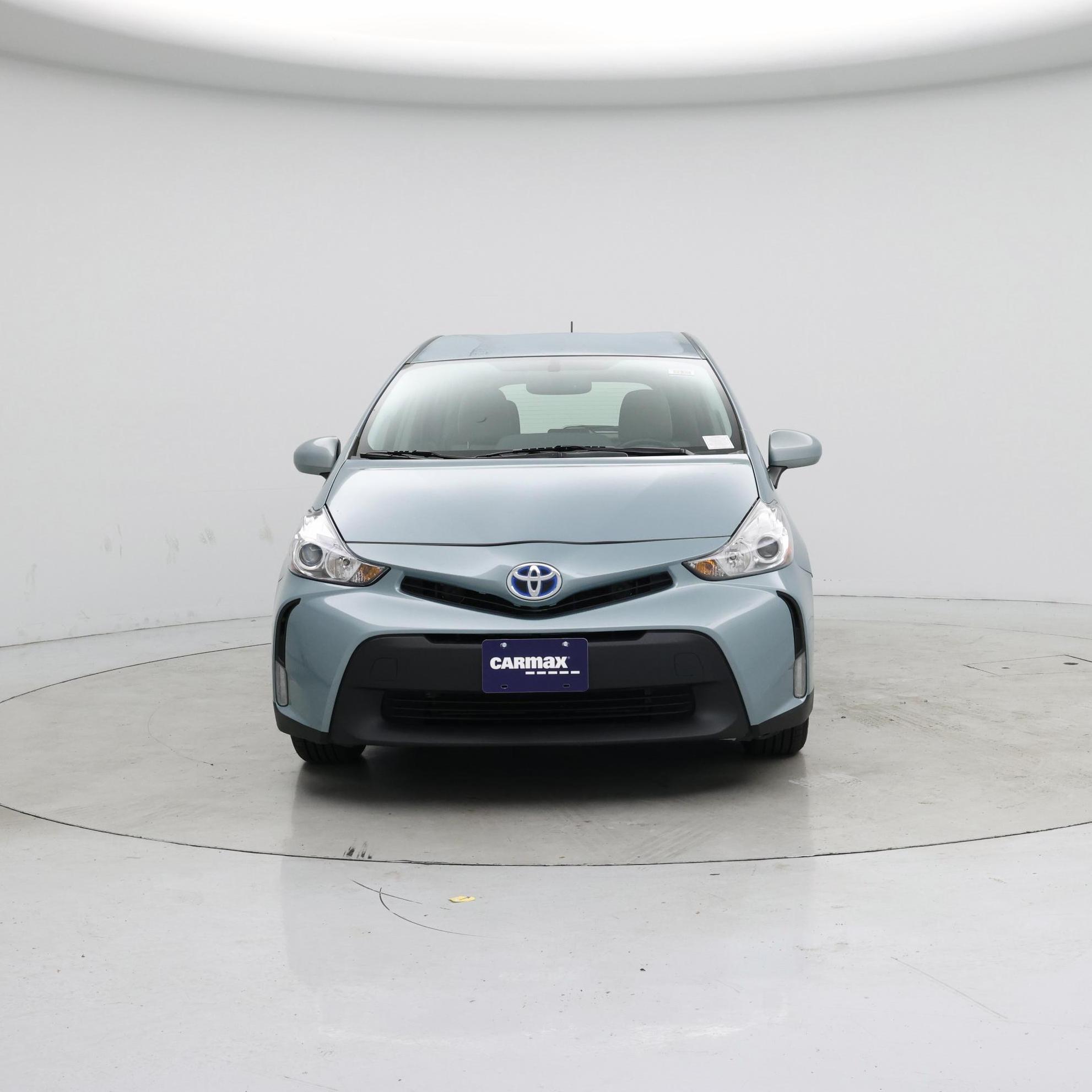 Thumbnail: 2015 Toyota Prius v - 5