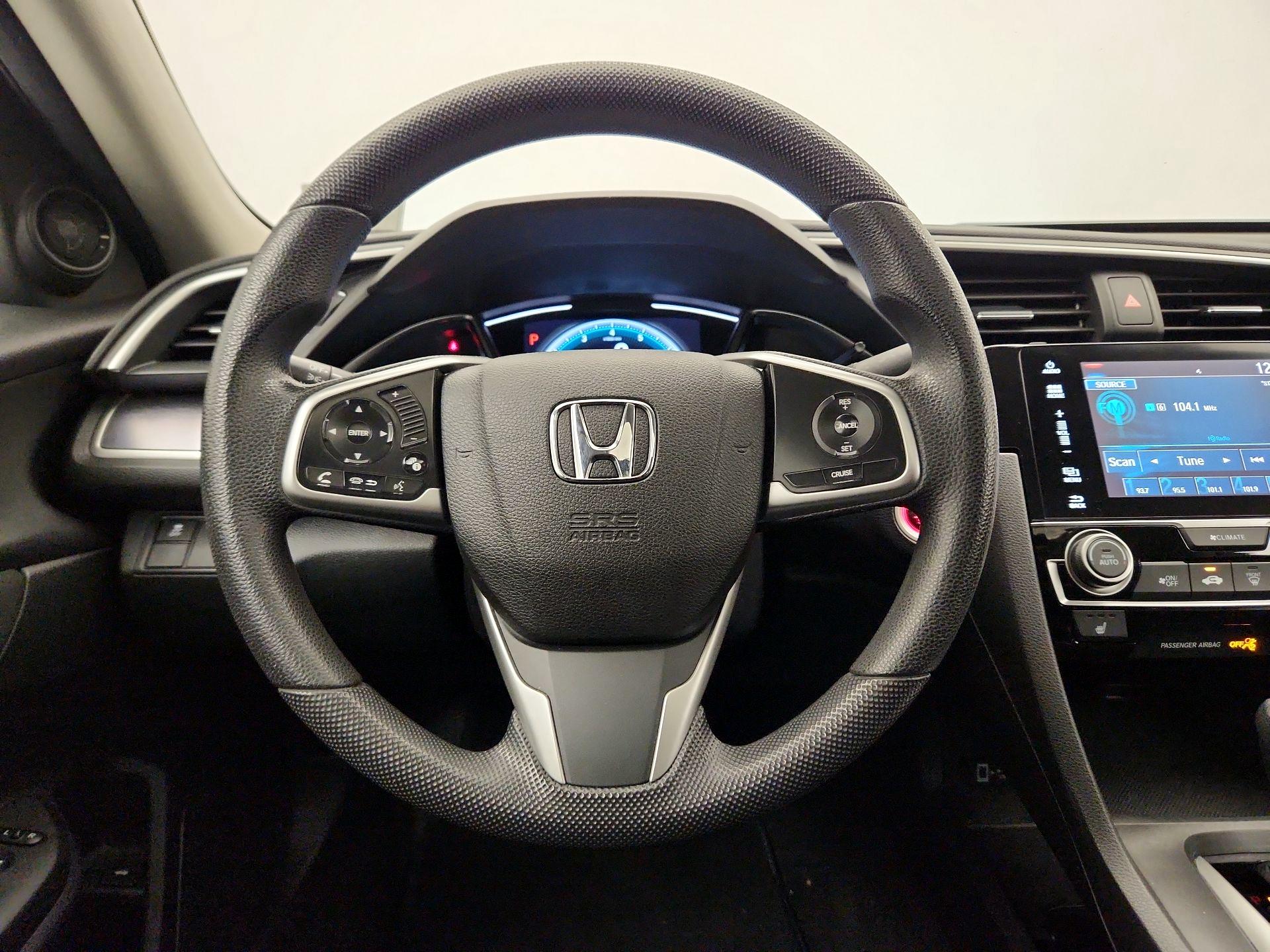 Thumbnail: 2017 Honda Civic - 10