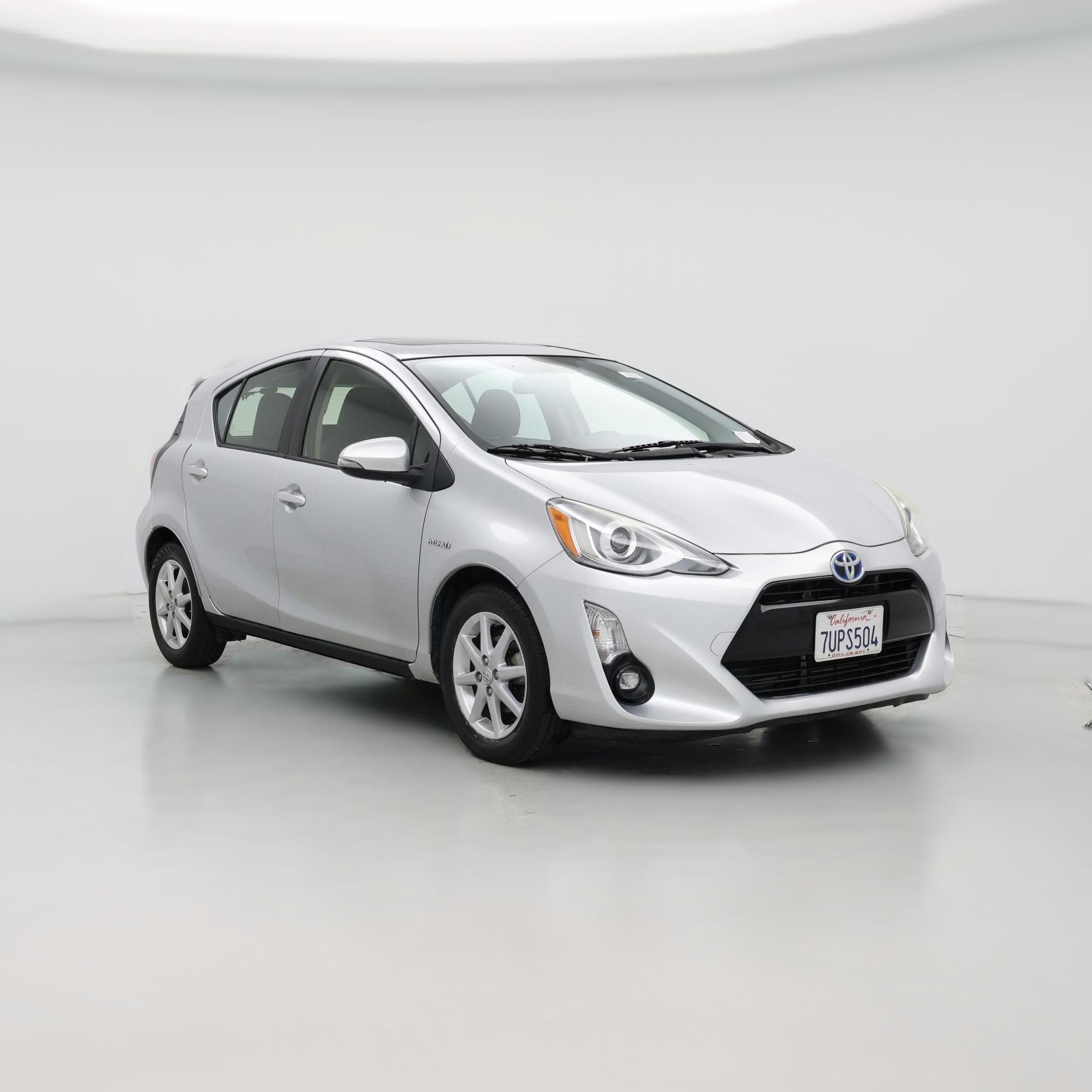 Thumbnail: 2016 Toyota Prius c - 1