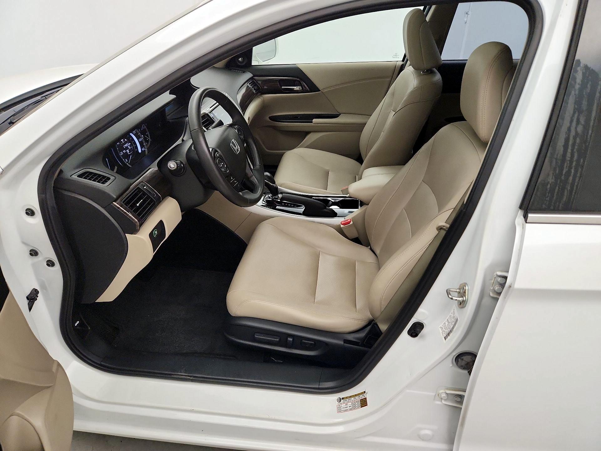 Thumbnail: 2016 Honda Accord - 11