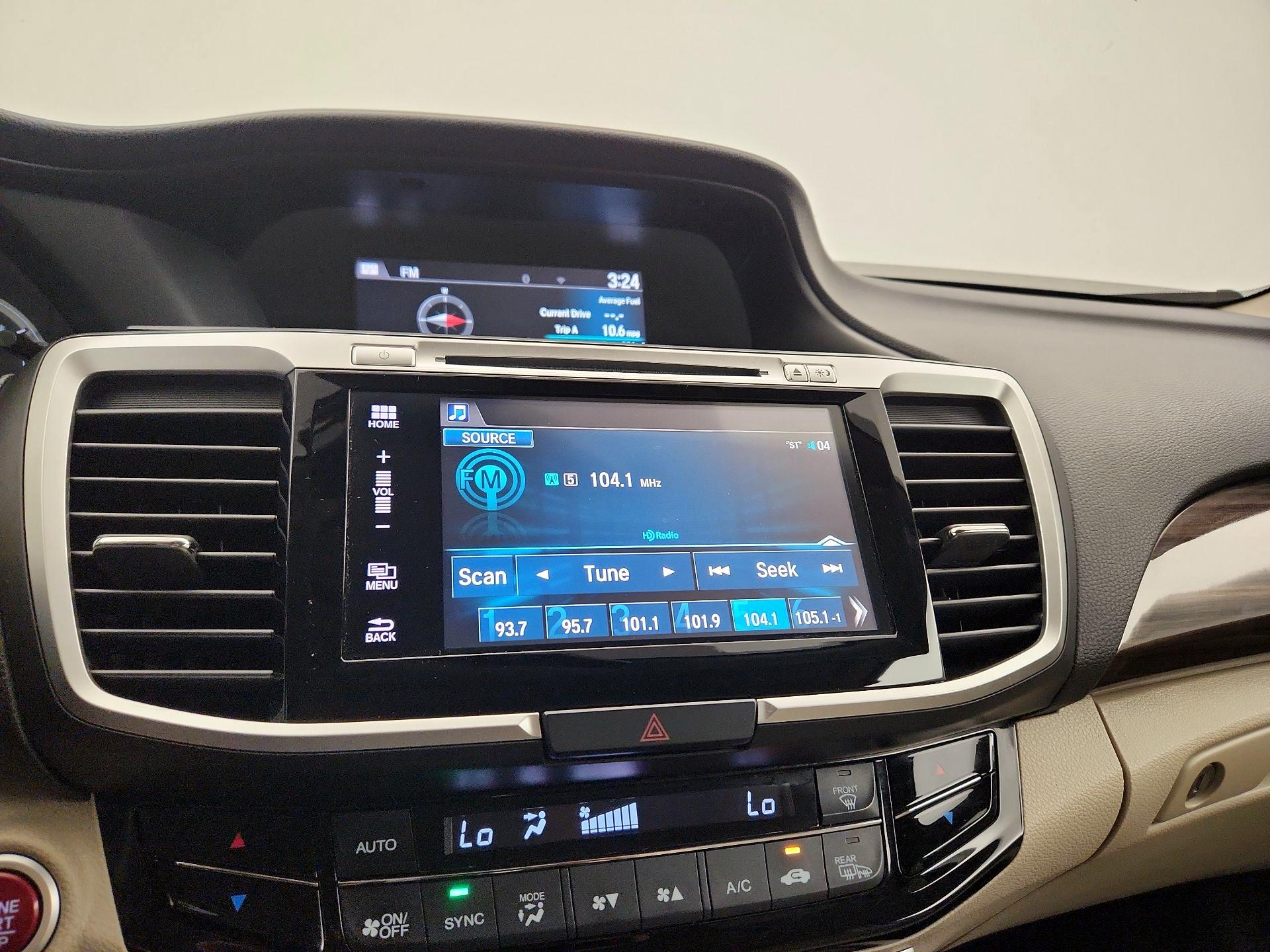 Thumbnail: 2016 Honda Accord - 15