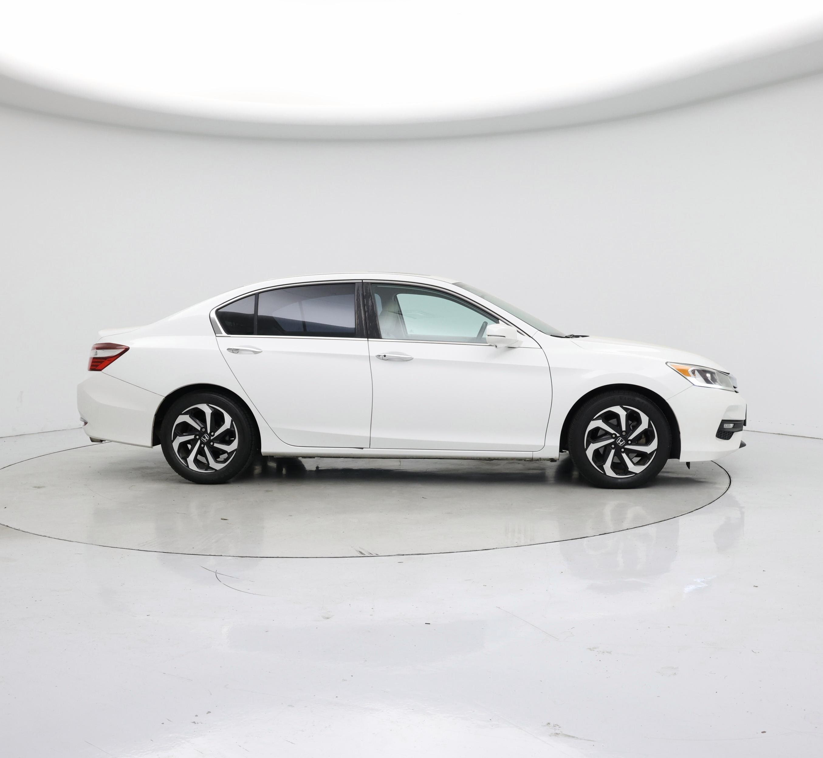 Thumbnail: 2016 Honda Accord - 7